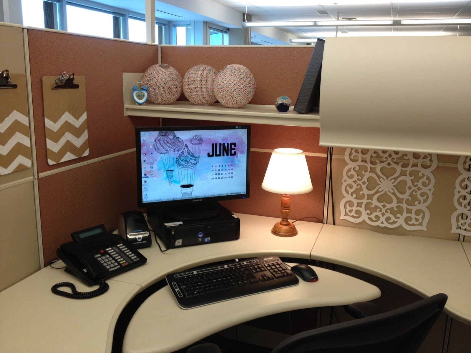 Cubicle Decor Ideas - HD Wallpaper 