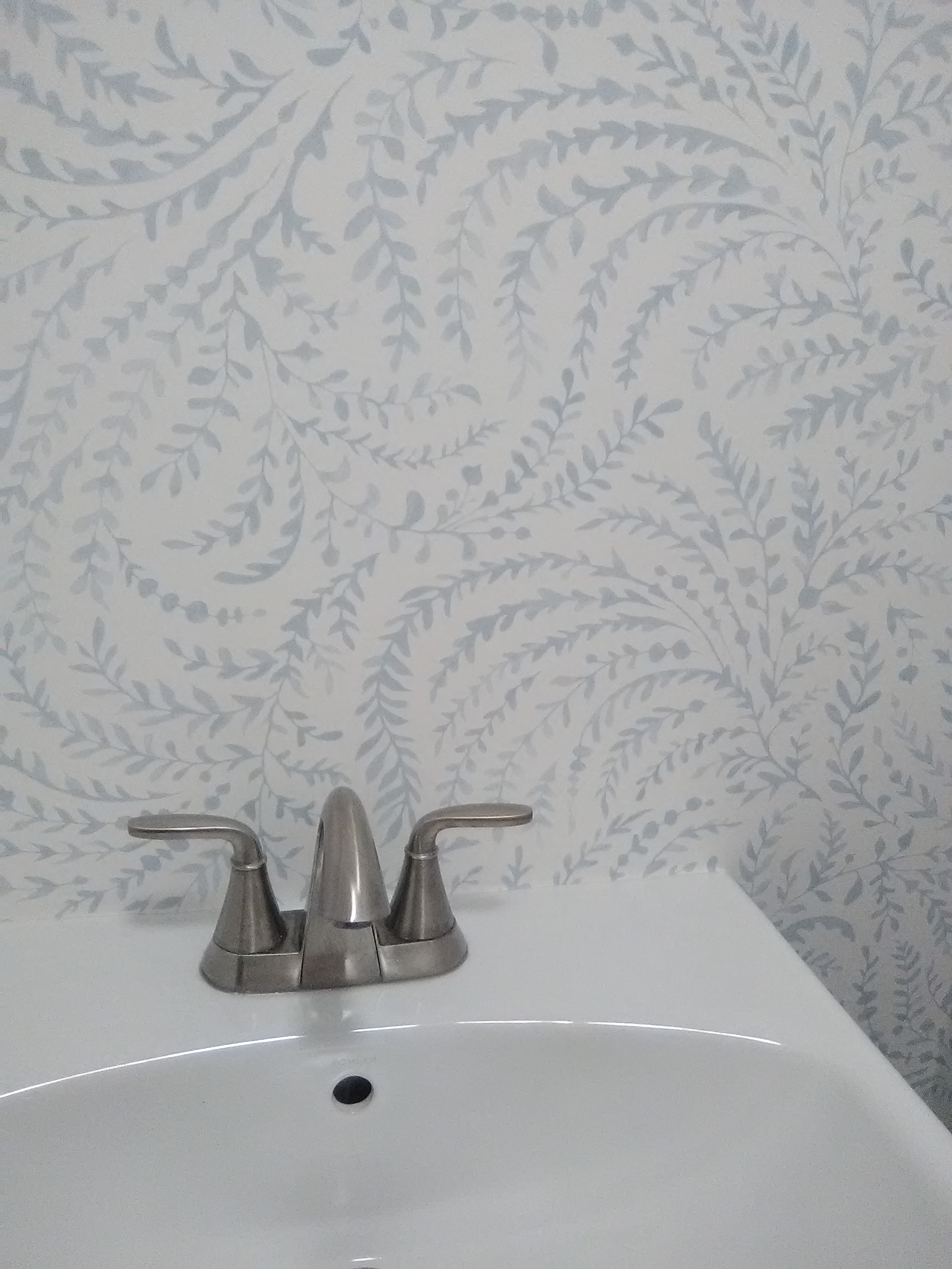 Serena And Lily Wallpaper Bathroom - HD Wallpaper 