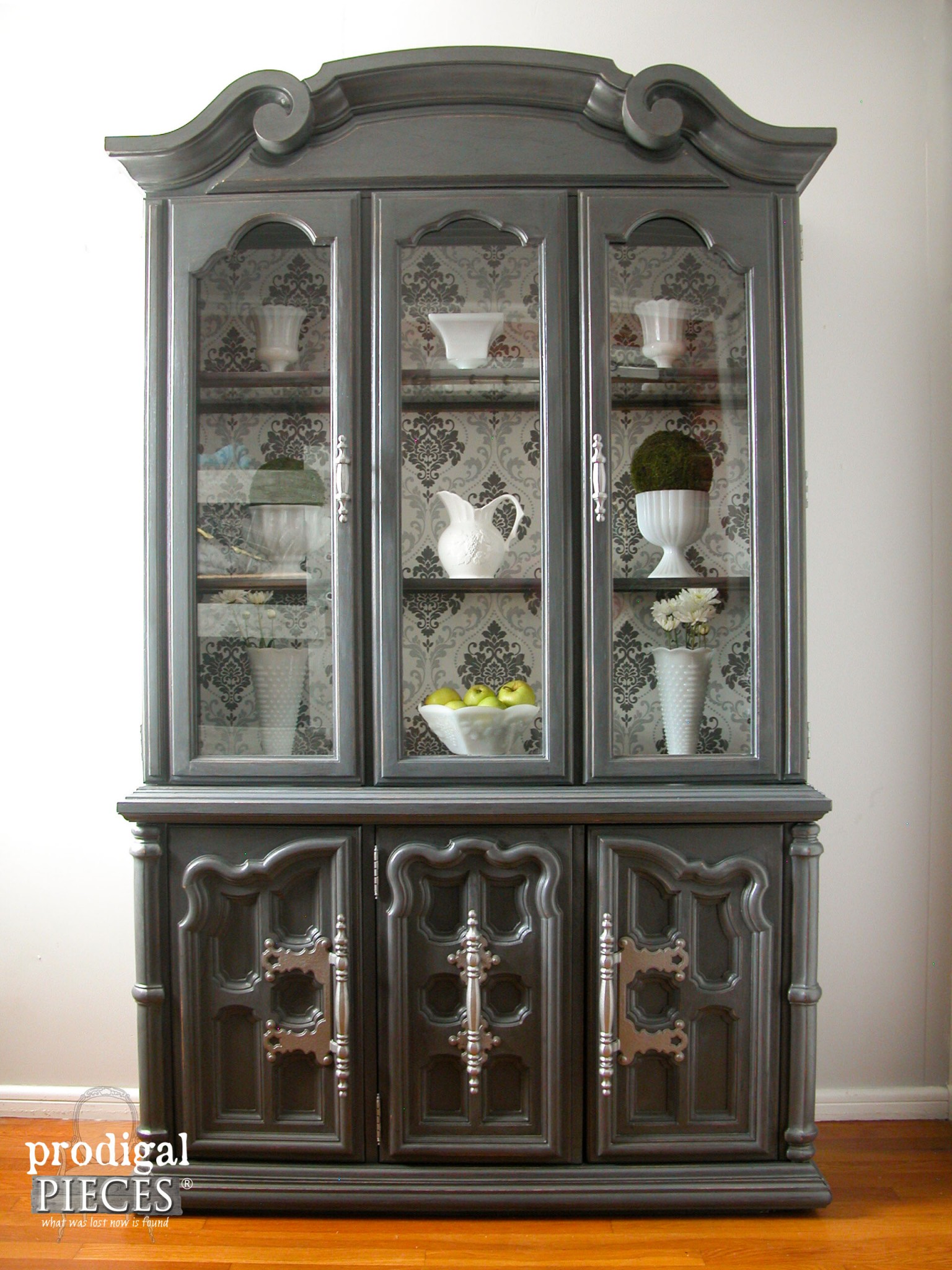 China Cabinet Gets Updated With Wallpaper By Prodigal - Back Of China Cabinet - HD Wallpaper 