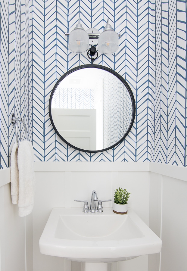 Lake House Powder Room Serena And Lily Wallpaper - Serena And Lily Wallpaper Bathroom - HD Wallpaper 