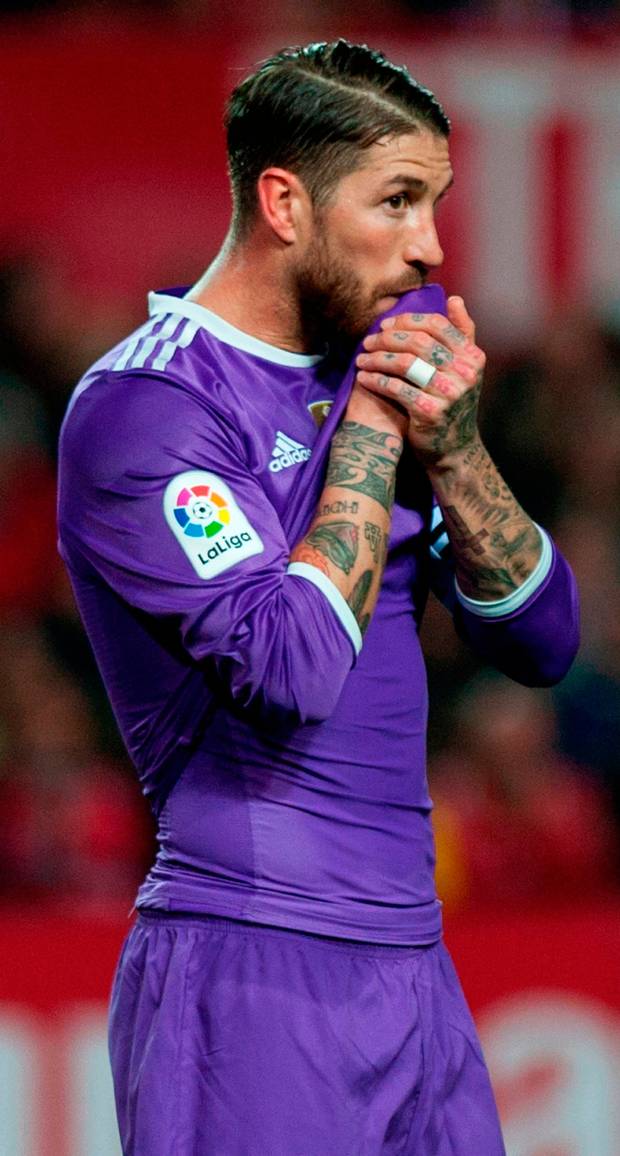 Madrid Defender Sergio Ramos - Sergio Ramos - HD Wallpaper 