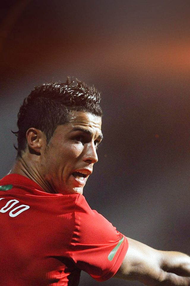 Ronaldo Soccer Sports Star 7 Fan Captain Iphone Wallpaper - Cristiano Ronaldo Portugal 2010 - HD Wallpaper 