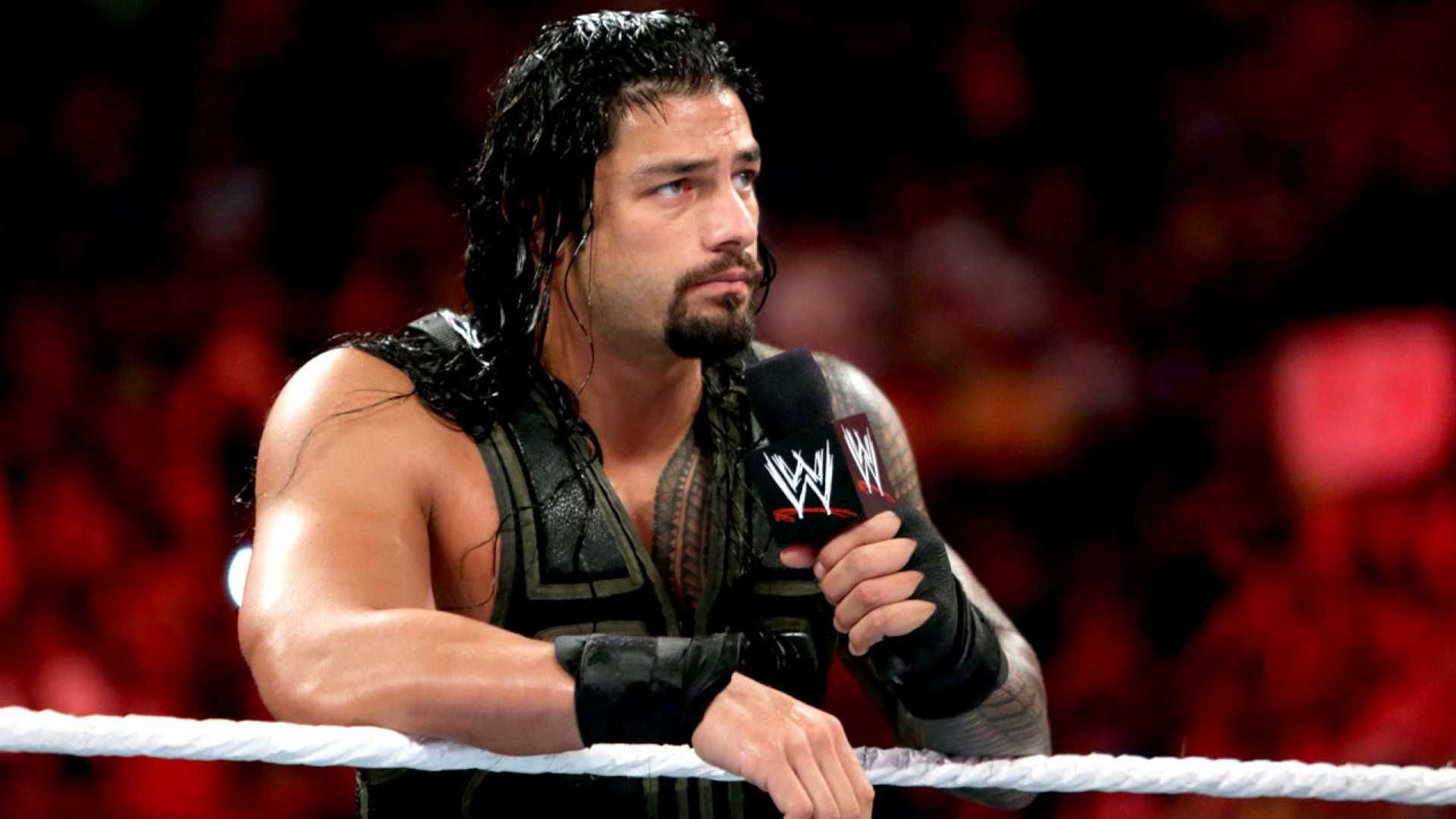 Roman Reigns On Mic - HD Wallpaper 