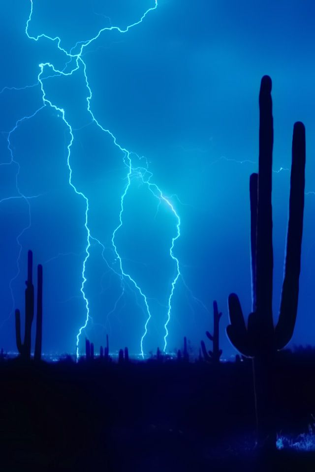 Travis Scott Wallpaper Thunderstorm - HD Wallpaper 