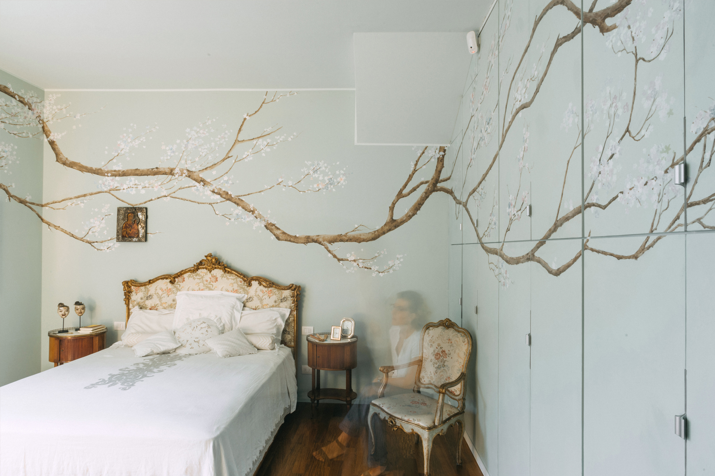 Over Wall Of Closets - HD Wallpaper 