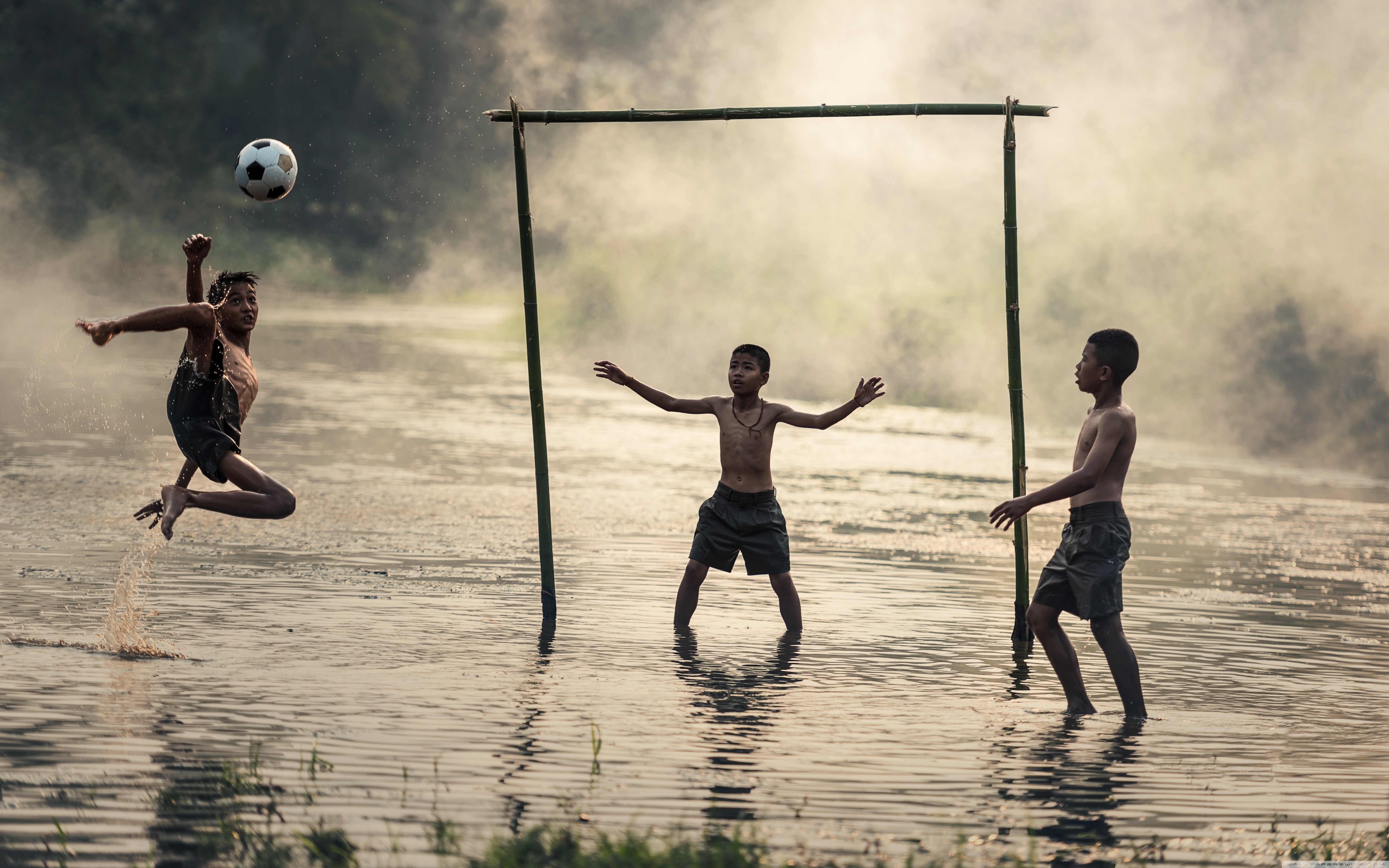 Football Playing - HD Wallpaper 