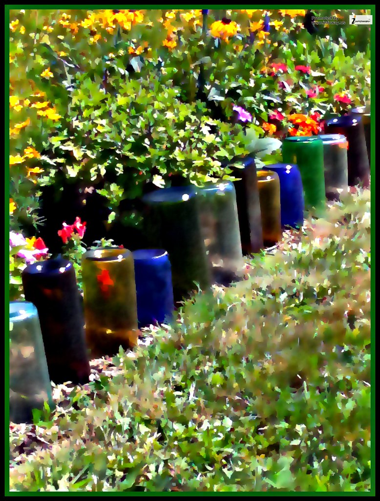 Bordure Con Bottiglie Di Plastica - HD Wallpaper 