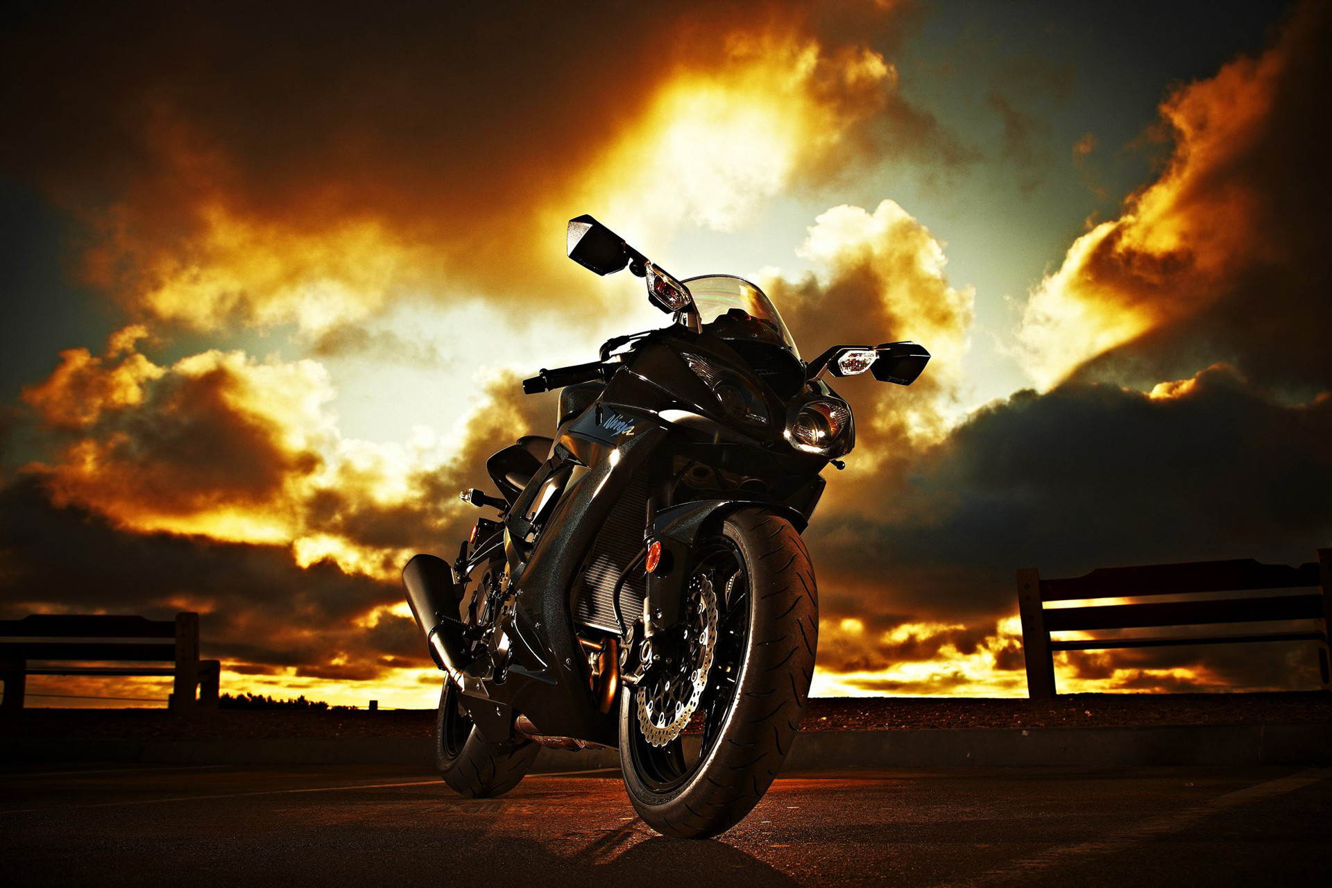 Kawasaki Motorbike Wallpaper 
 Data-src /w/full/4/1/7/197700 - Best Background For Photo Editing - HD Wallpaper 