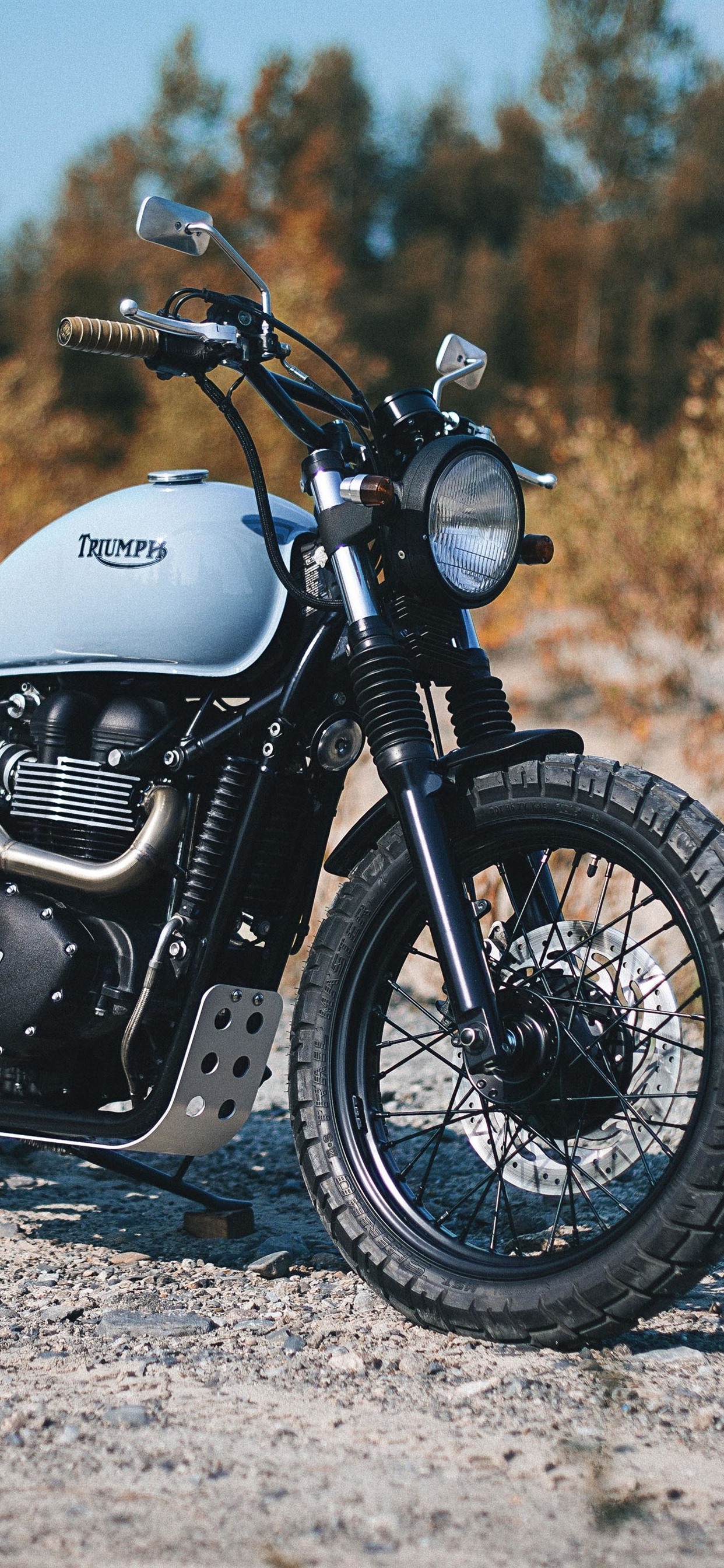 Triumph Bike Wallpaper For Mobile - HD Wallpaper 