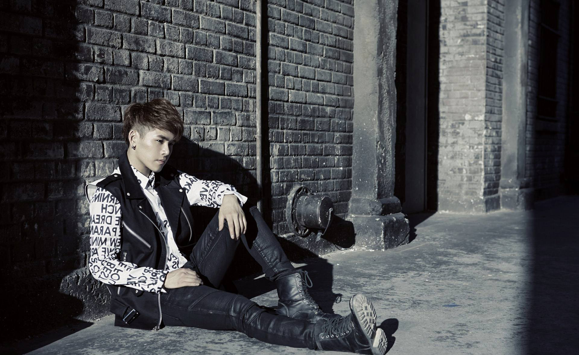 Sad Boy Photo Shoot - 1920x1176 Wallpaper Sad Boy Photo Shoot - 1920x1176 Wallpaper
