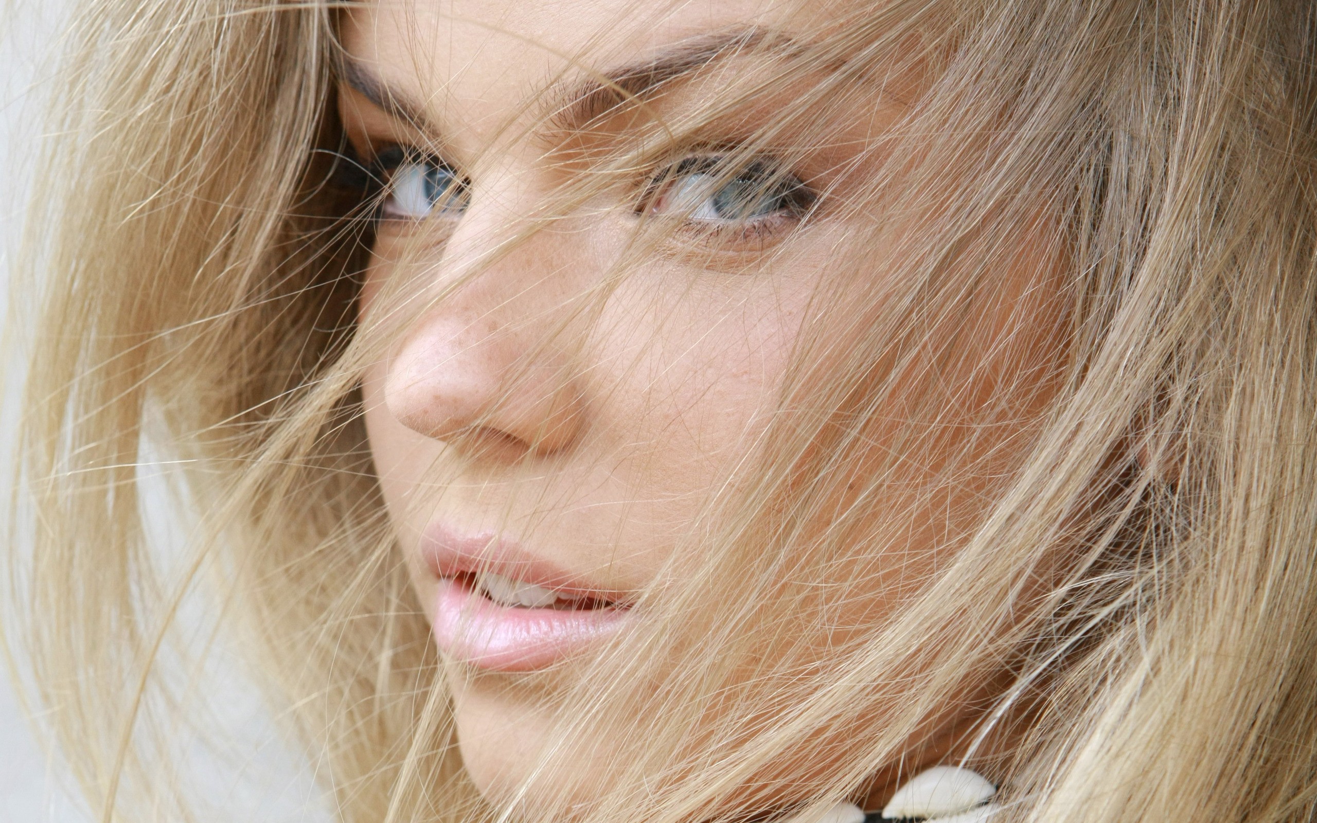 Beautiful Girl Wallpaper - HD Wallpaper 