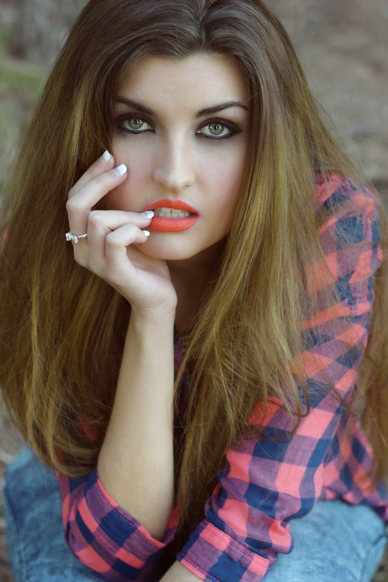 Beautiful Girls Wallpapers - Walpaper Beautifull Girl - HD Wallpaper 