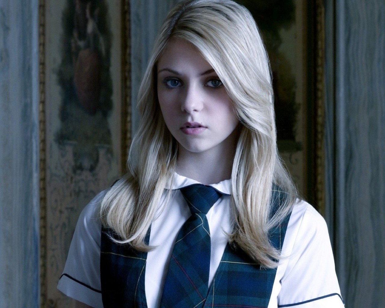 Taylor Momsen 2 - HD Wallpaper 