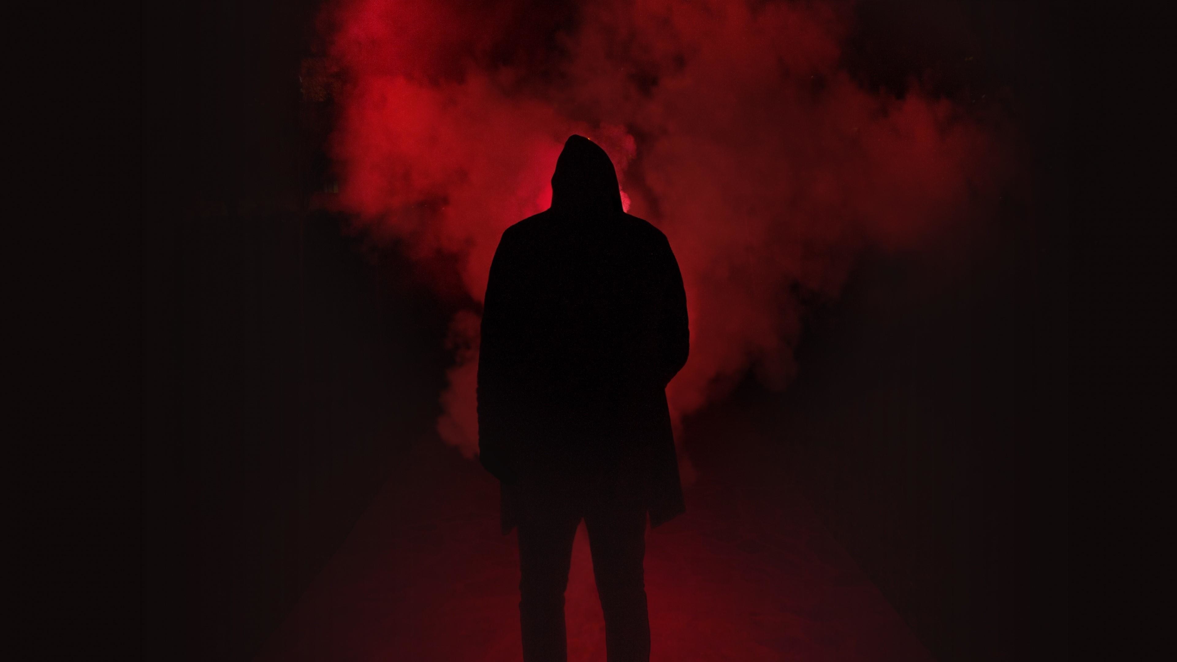 3840x2160, Man Silhouette In The Dark Wallpaper - Red Smoke Man Hd -  3840x2160 Wallpaper 