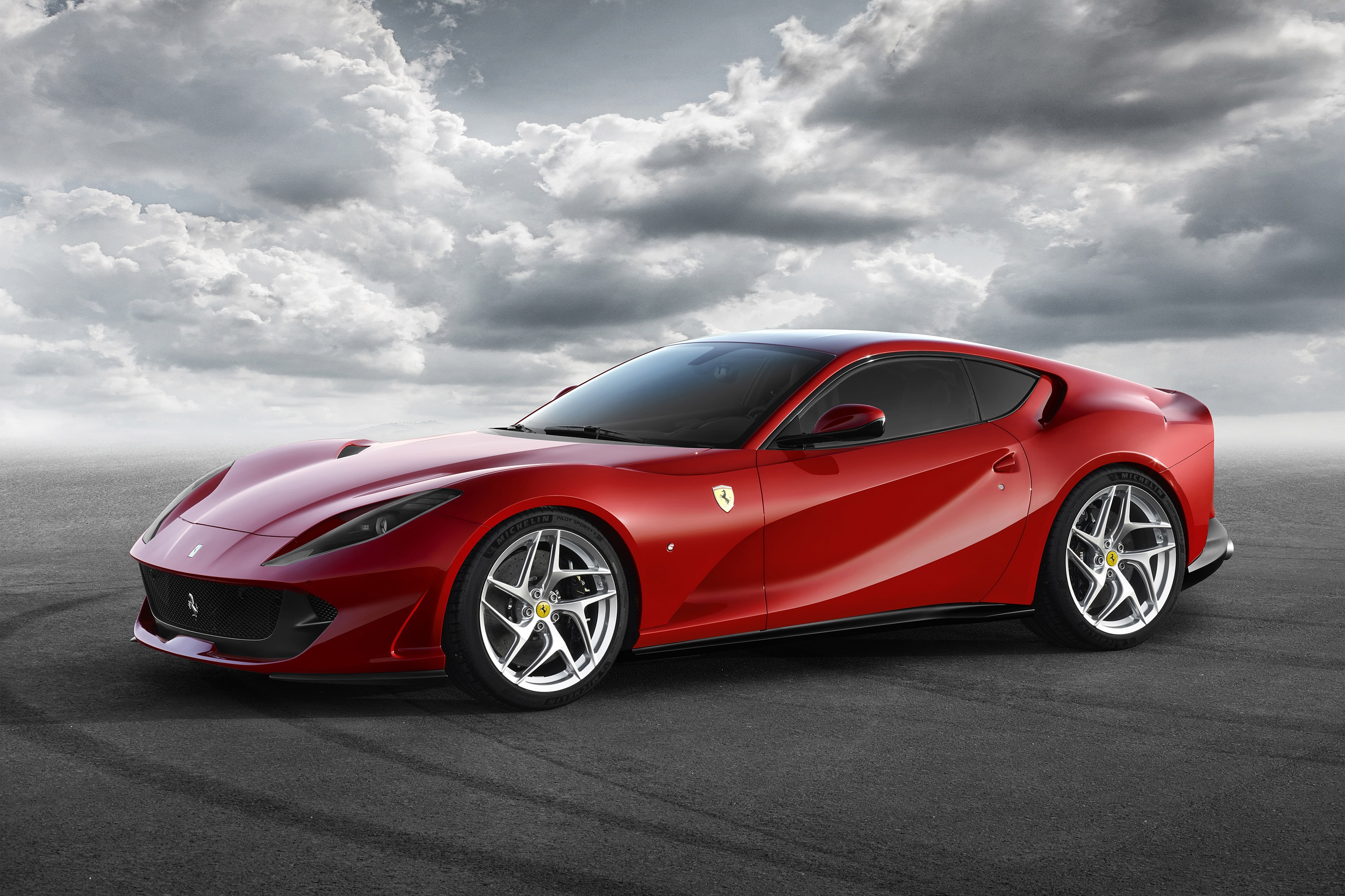 Ferrari 812 Superfast 0 60 - HD Wallpaper 