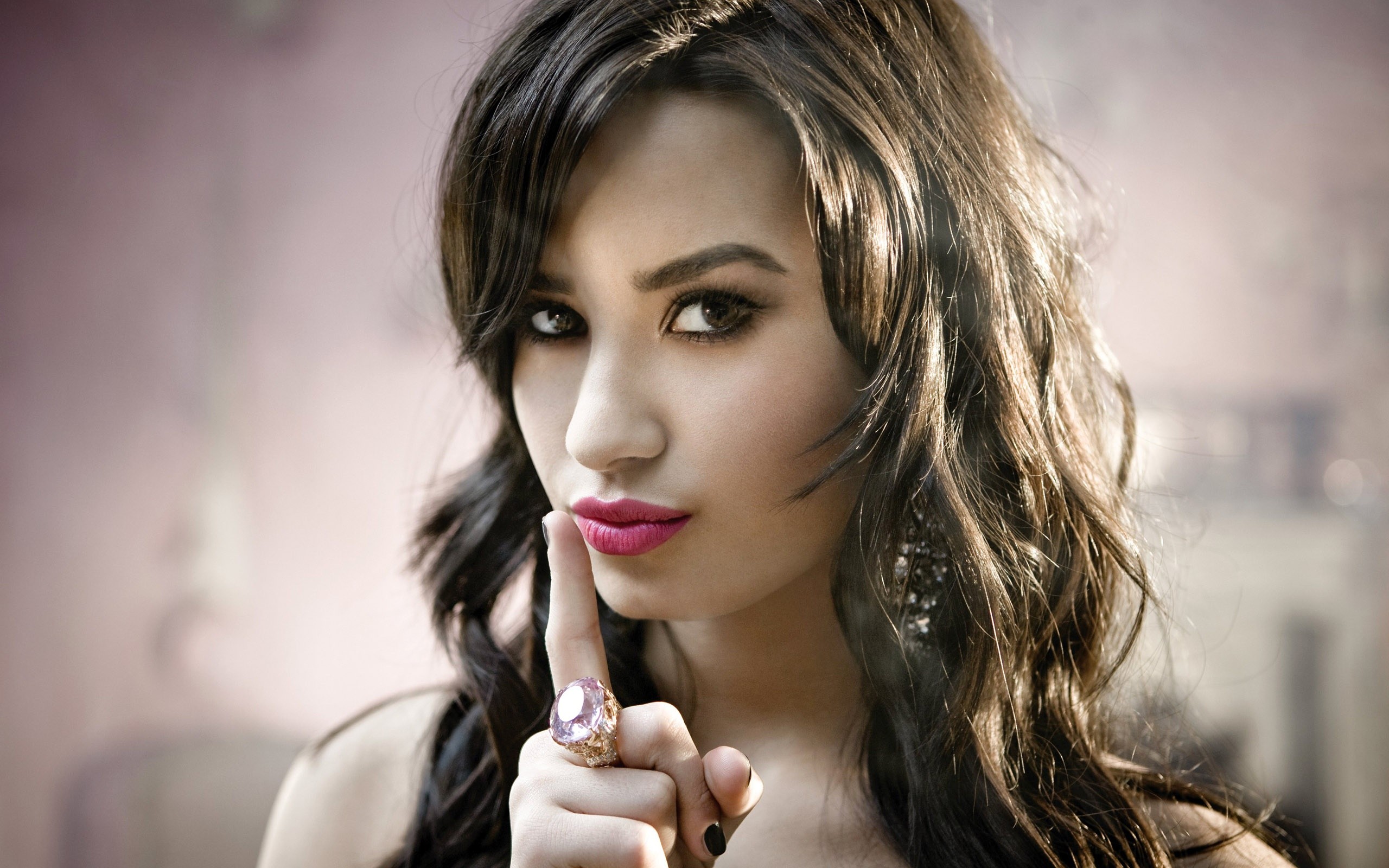 Lovato Here We Go Again - HD Wallpaper 