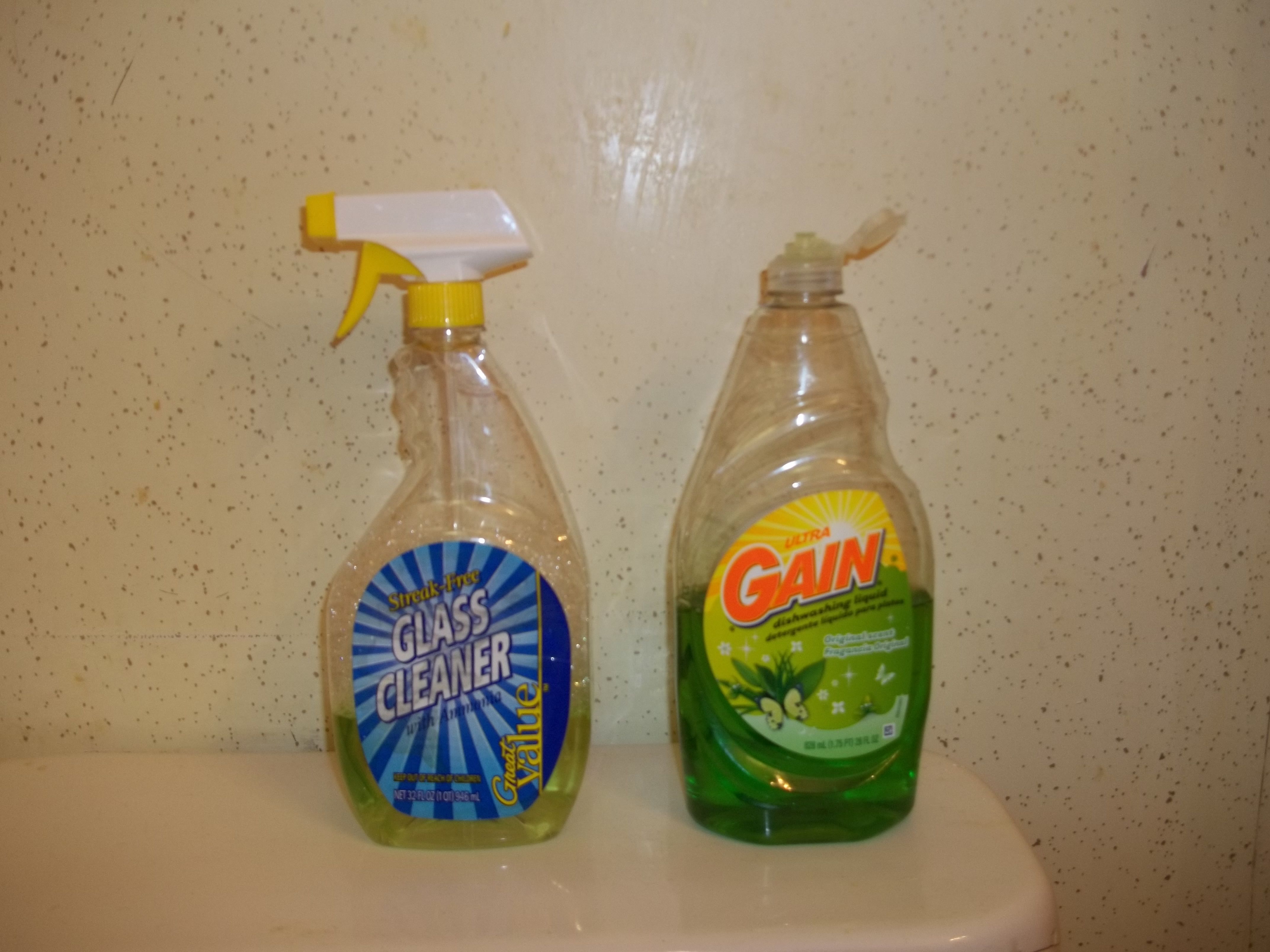 Plastic Bottle - HD Wallpaper 