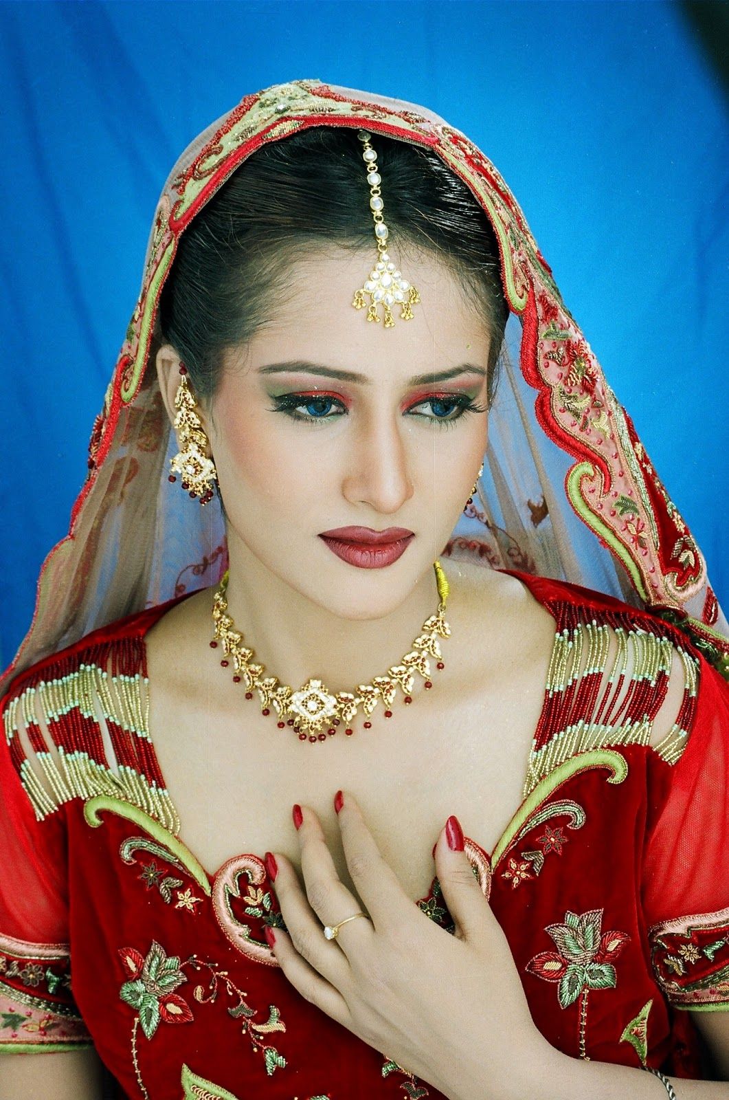 Dulhan Girl - 1061x1600 Wallpaper Dulhan Girl - 1061x1600 Wallpaper