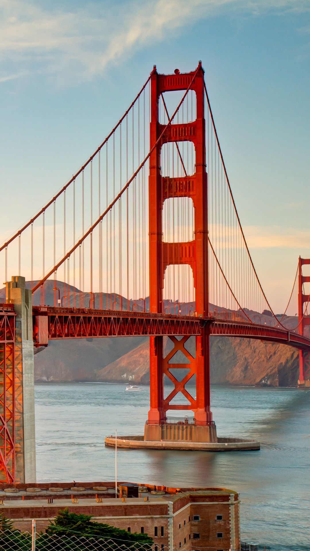 Golden Gate Bridge - 1080x1920 Wallpaper 