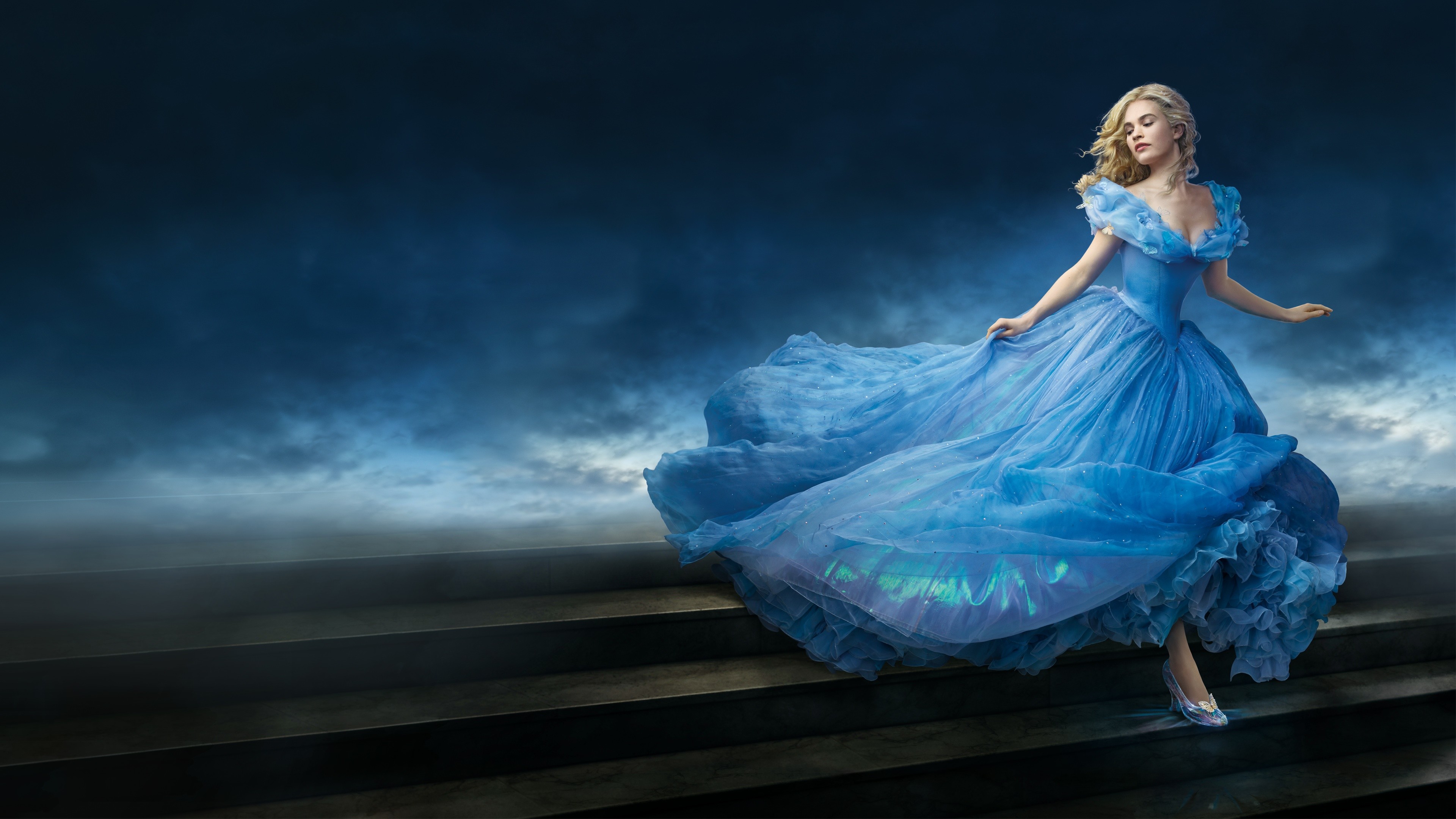 Cinderella Movie Lily James Cinderella Wallpaper - HD Wallpaper 