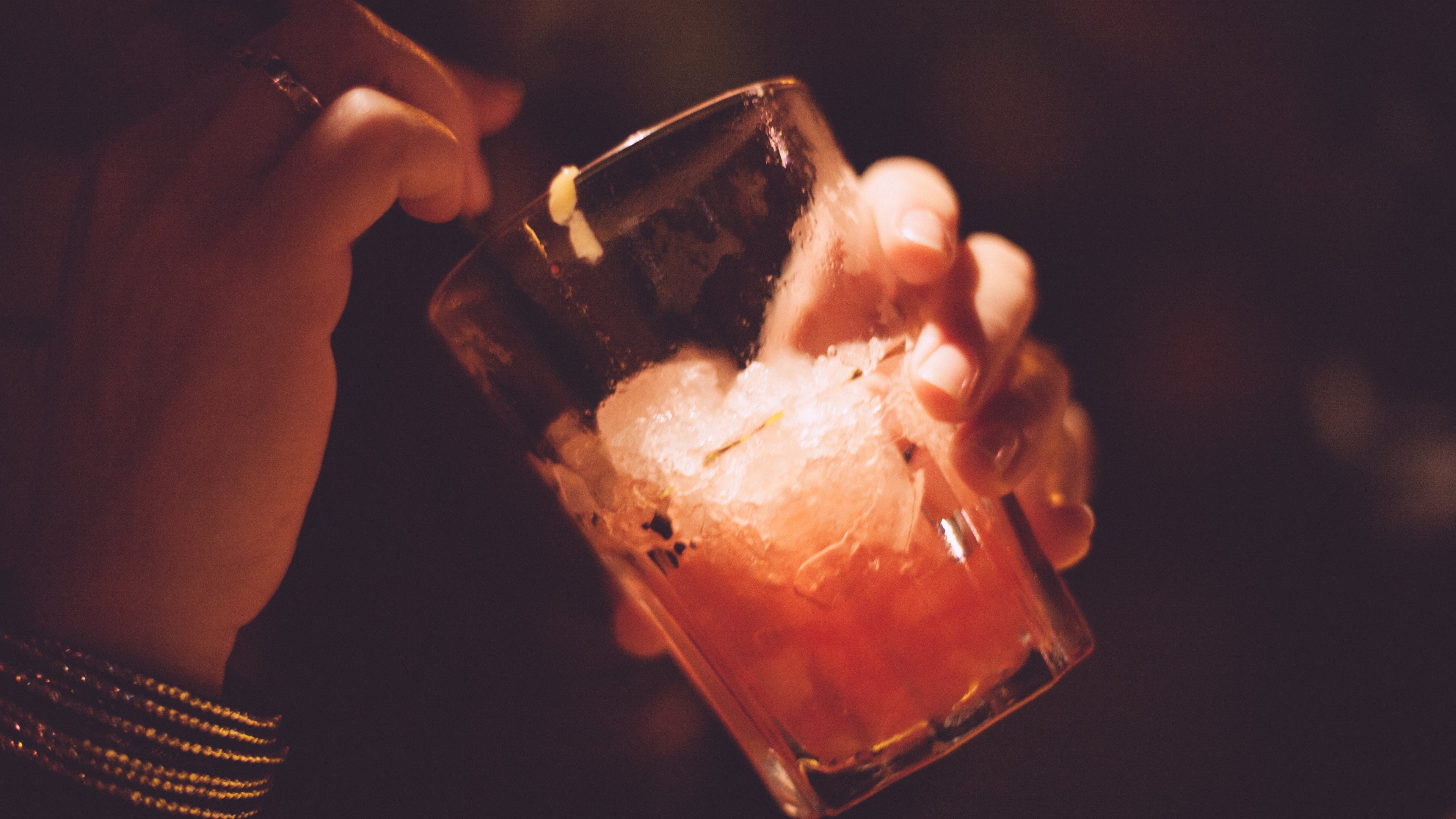 Girls Drinking Hd - HD Wallpaper 