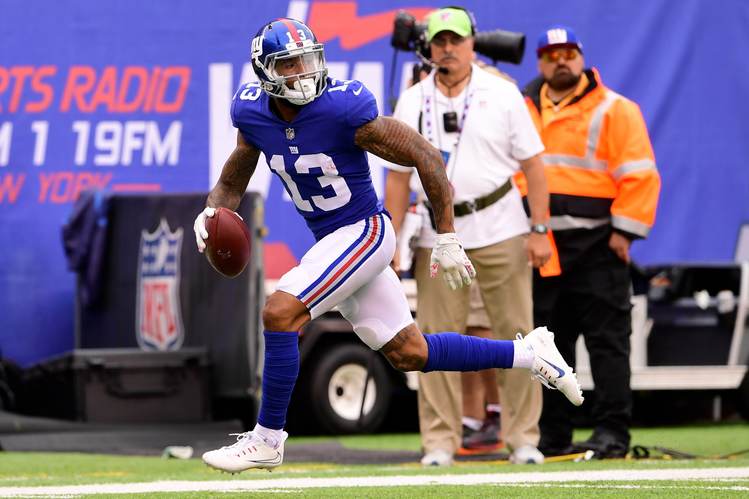 Gettyimages859103014 Odell Beckham Jr Uniform 2500x1667 Wallpaper