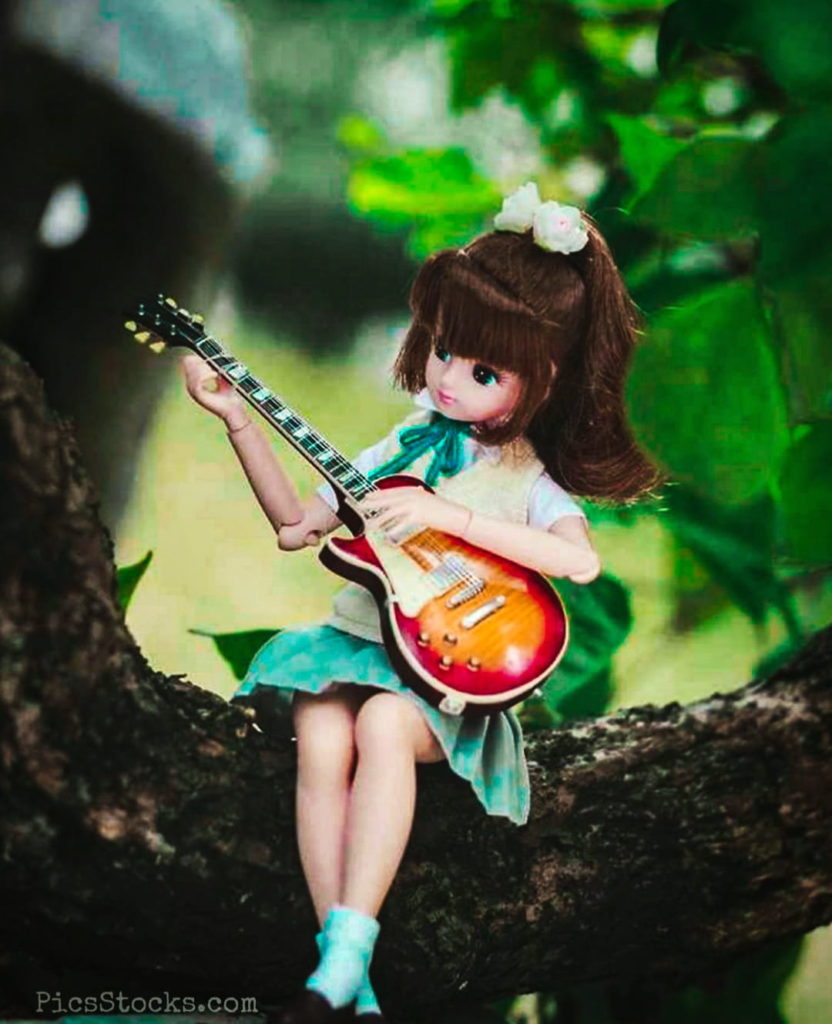 Cute Doll Images For Facebook Profile - Cute Doll With Guitar - 832x1024  Wallpaper 