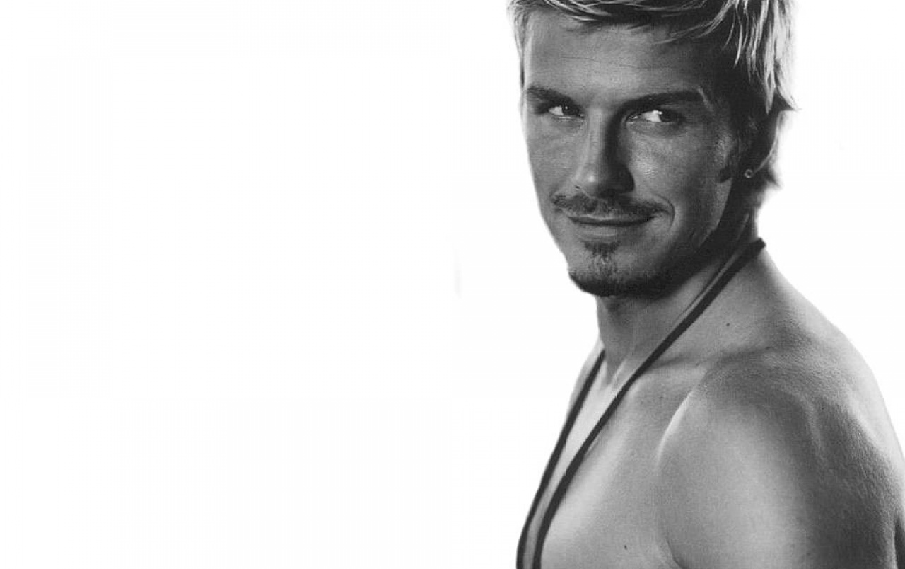 David Beckham 3 Wallpapers - David Beckham - HD Wallpaper 