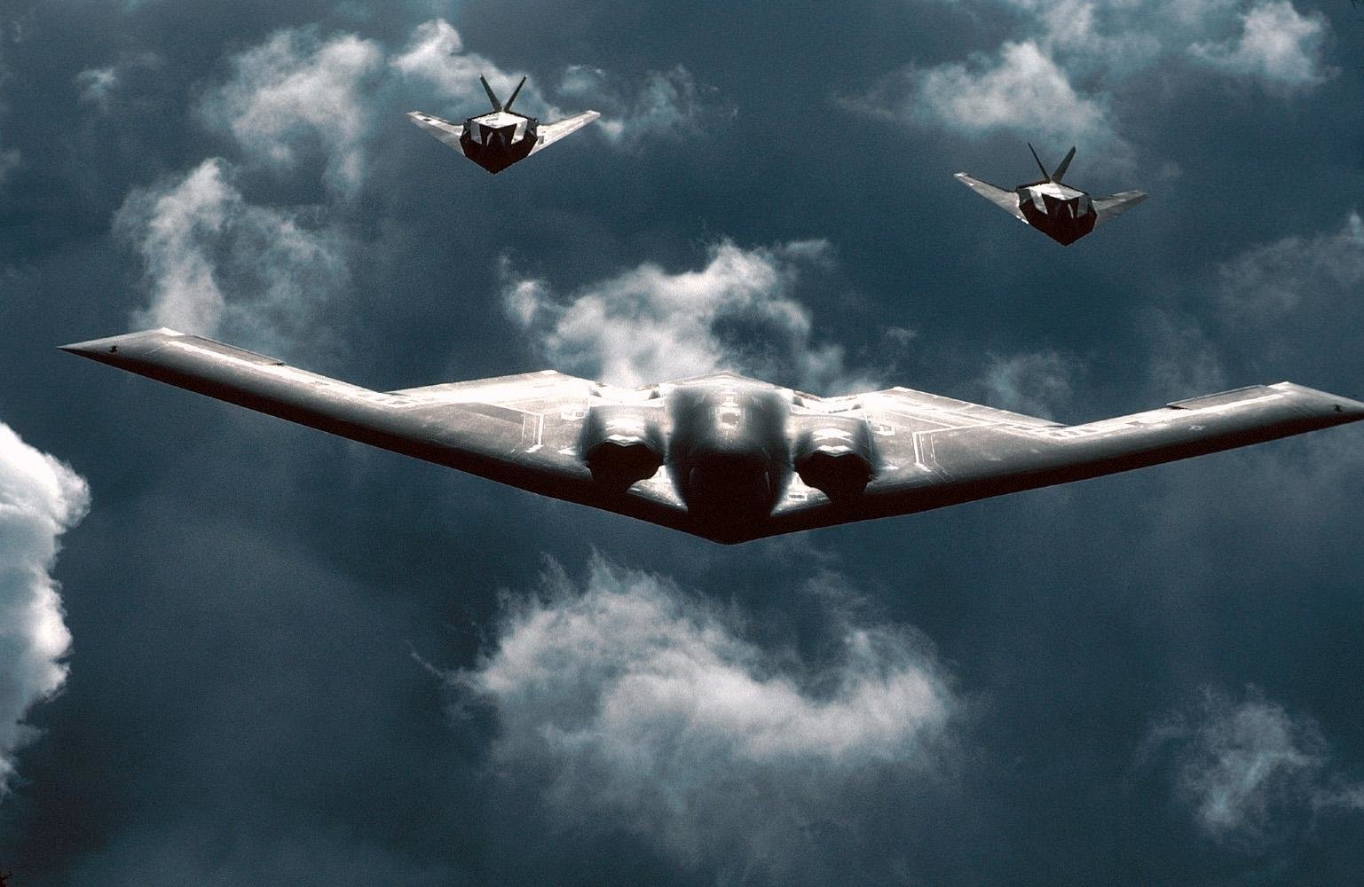 B 2 Bomber F 117 - HD Wallpaper 