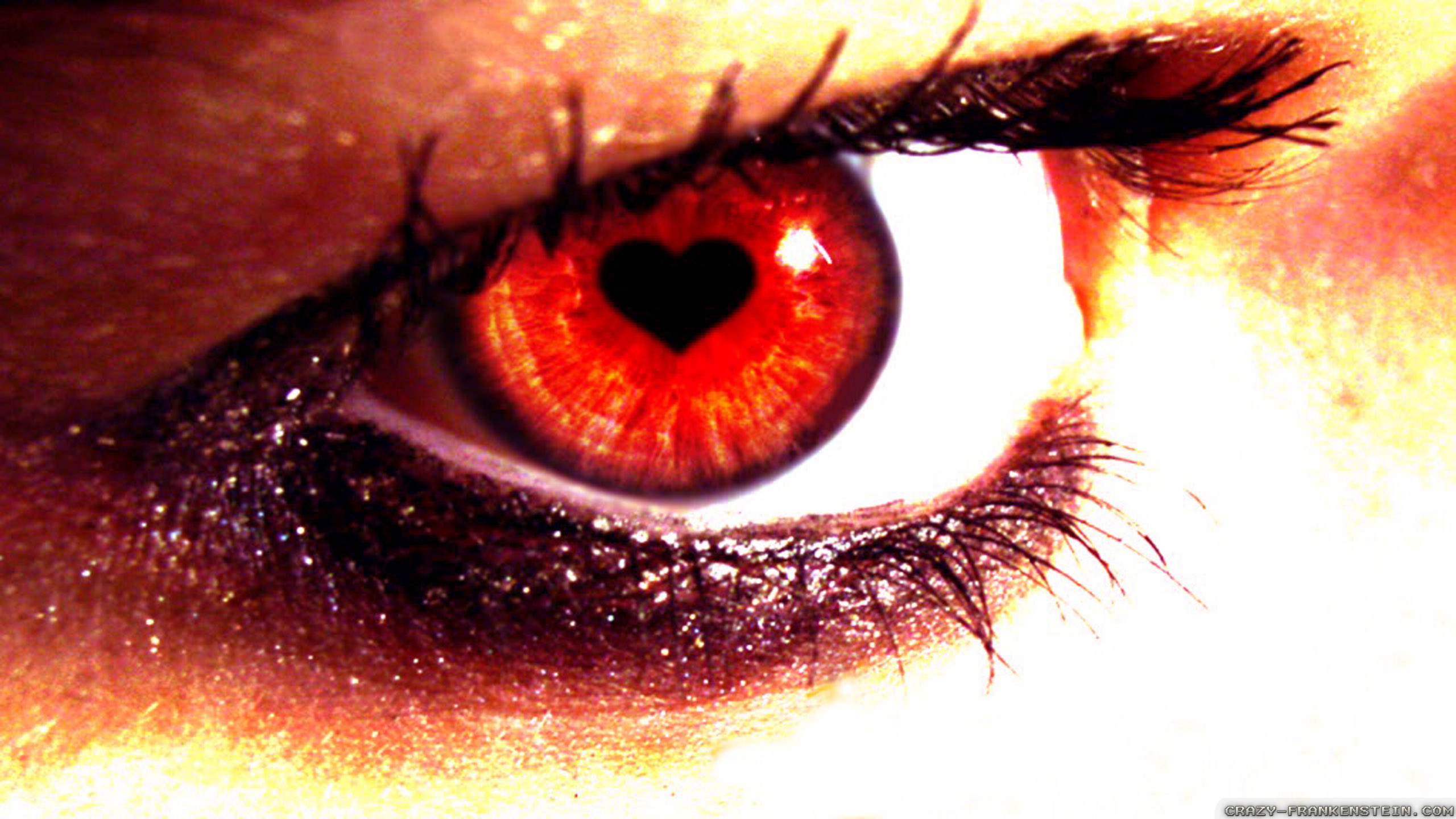 Red Eyes Love - HD Wallpaper 