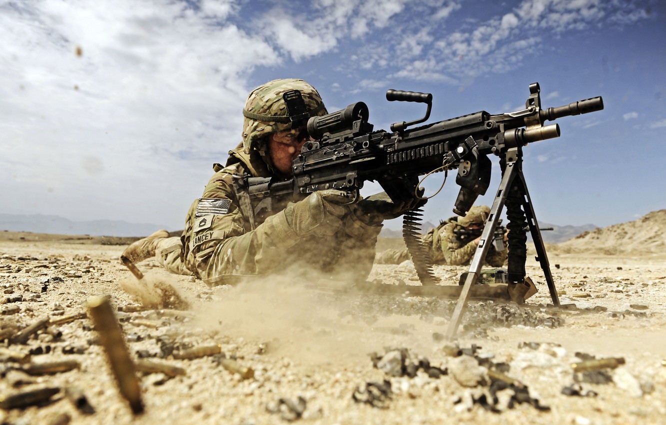 Photo Wallpaper Sand, Dust, Soldiers, Shooting, Sleeve, - Us Army - HD Wallpaper 
