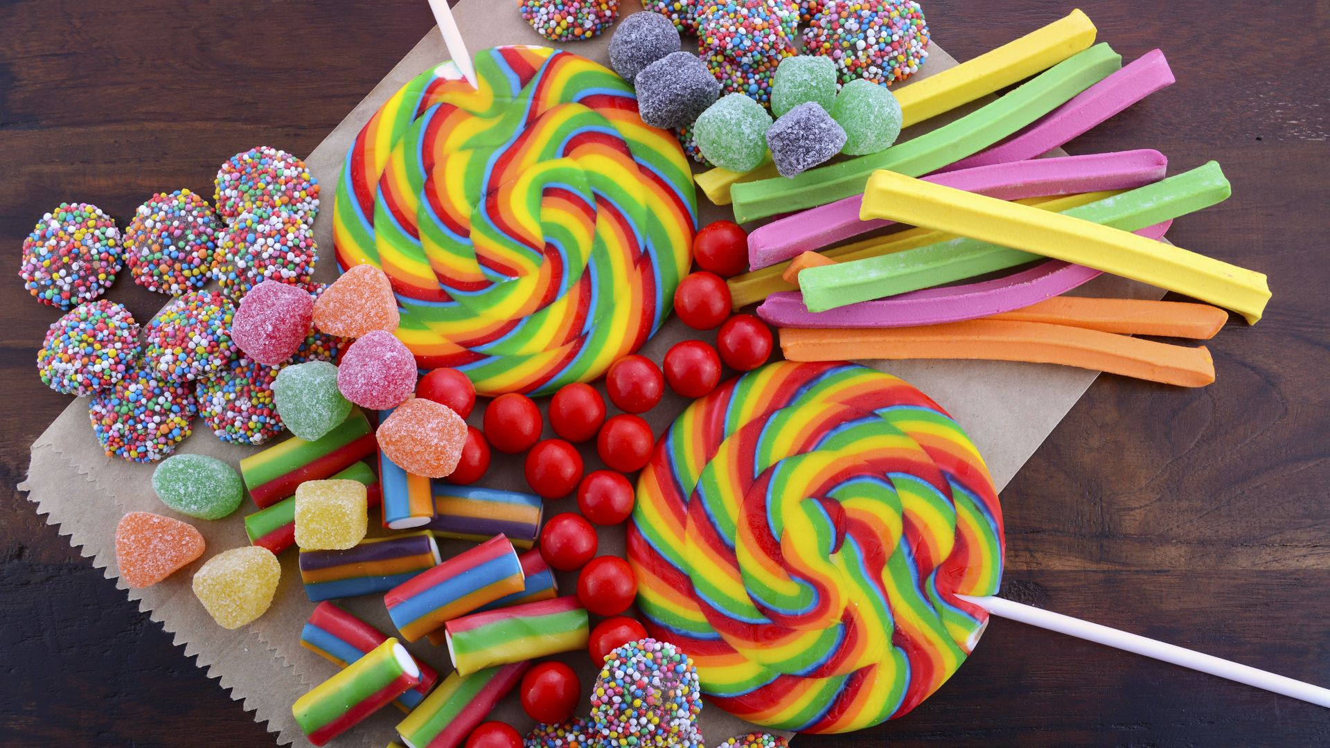 Sweets Candies Hd Wallpaper - Colorful Candy Wallpaper Hd - HD Wallpaper 