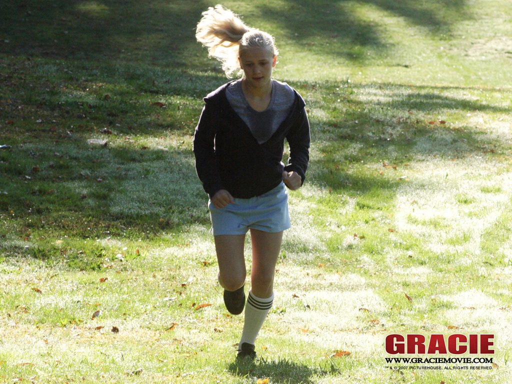 Carly Schroeder In Gracie Wallpaper - Carly Schroeder Gracie - HD Wallpaper 