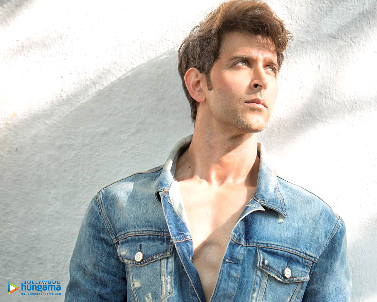 Hrithik Roshan - HD Wallpaper 