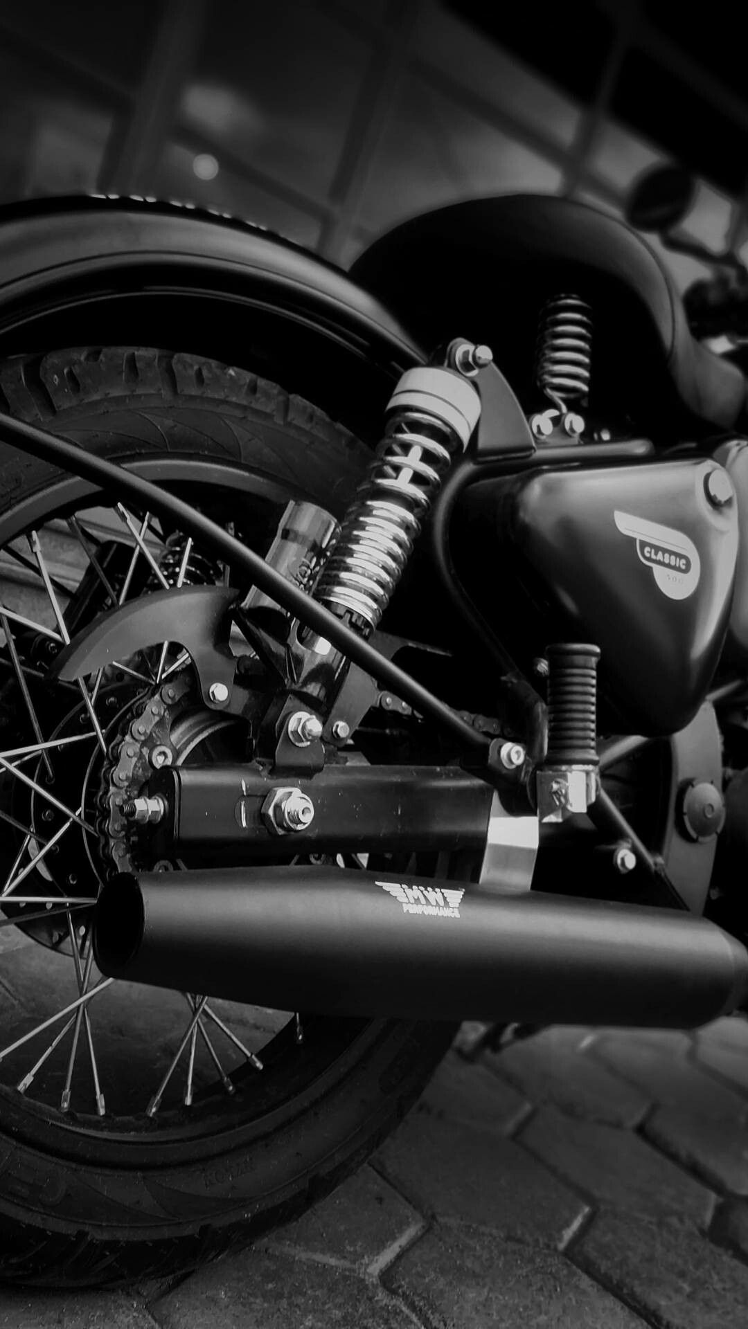 Royal Enfield Bike White And Black - 1080x1920 Wallpaper Royal Enfield Bike White And Black - 1080x1920 Wallpaper