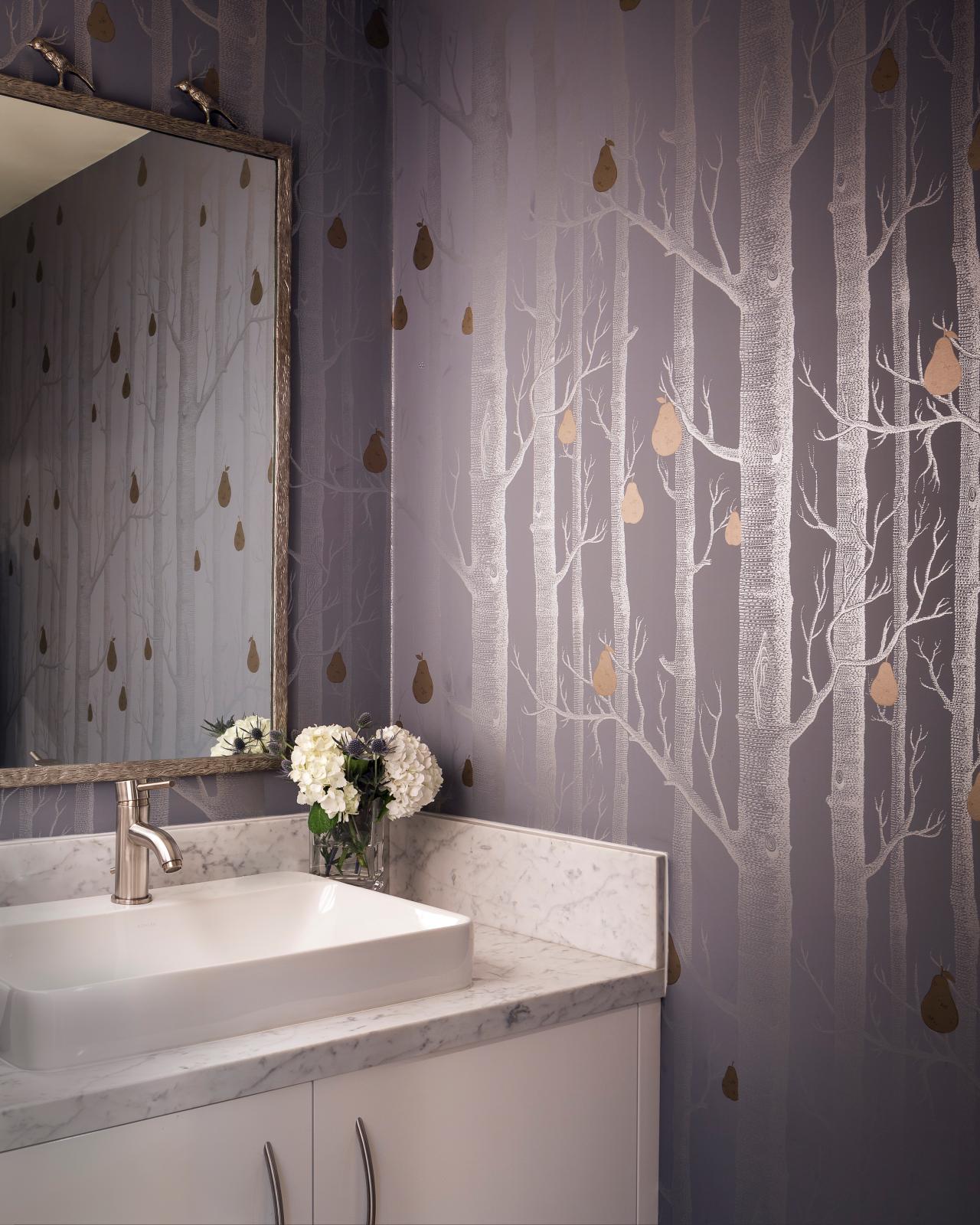Powder Room With Tree Wallpaper - Bathroom Trees - HD Wallpaper 
