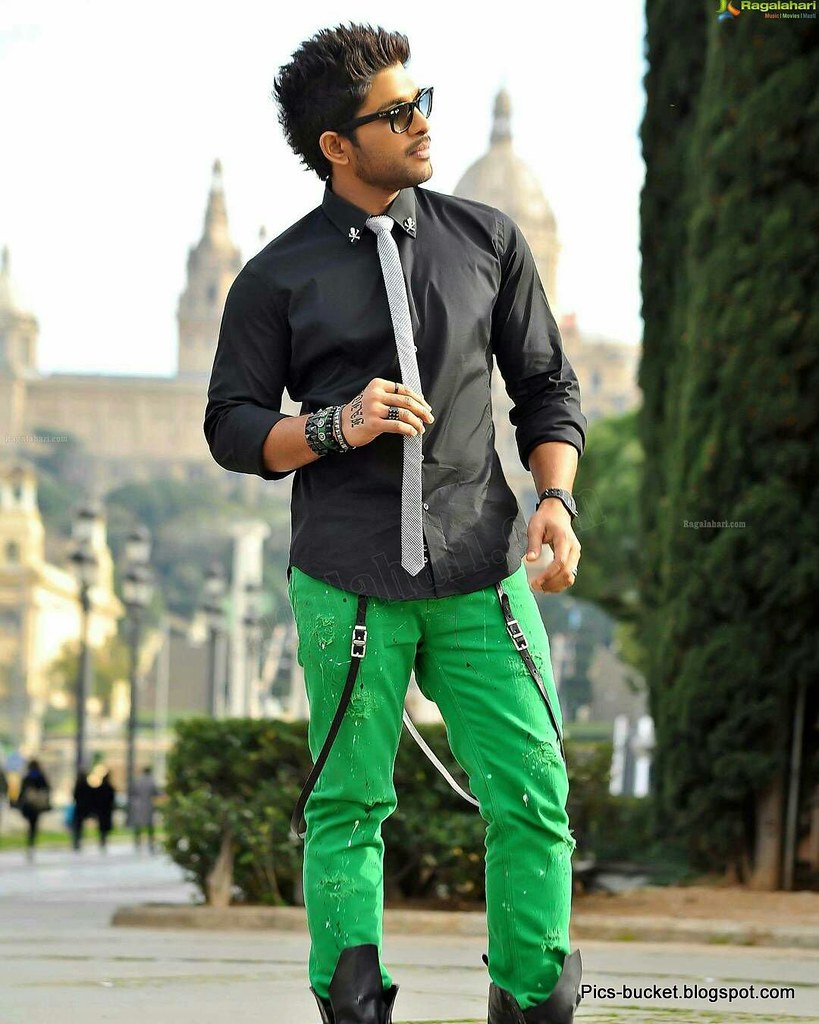 Style Star Allu Arjun - HD Wallpaper 