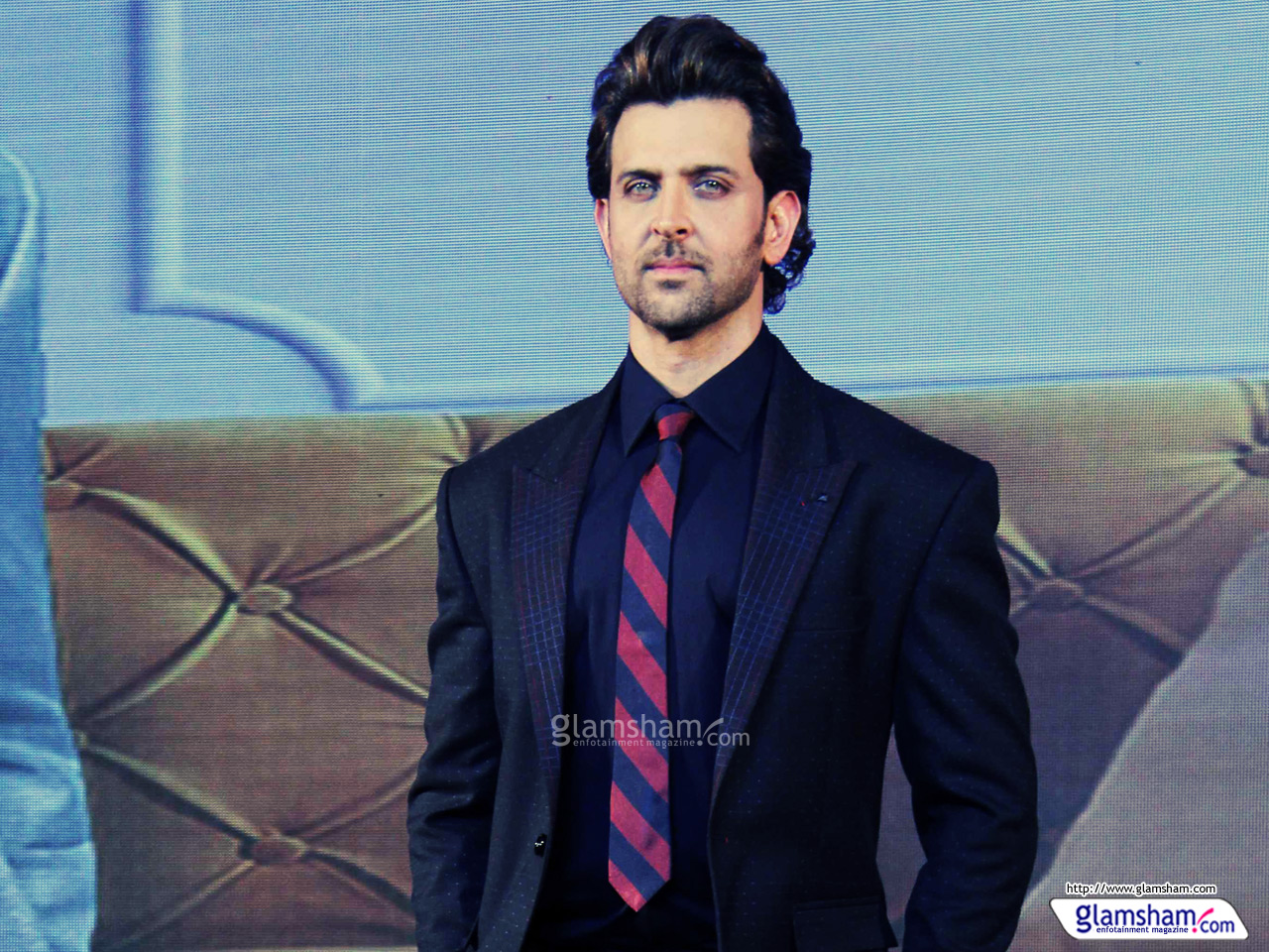Hrithik Roshan With Suit High Resolution - HD Wallpaper 