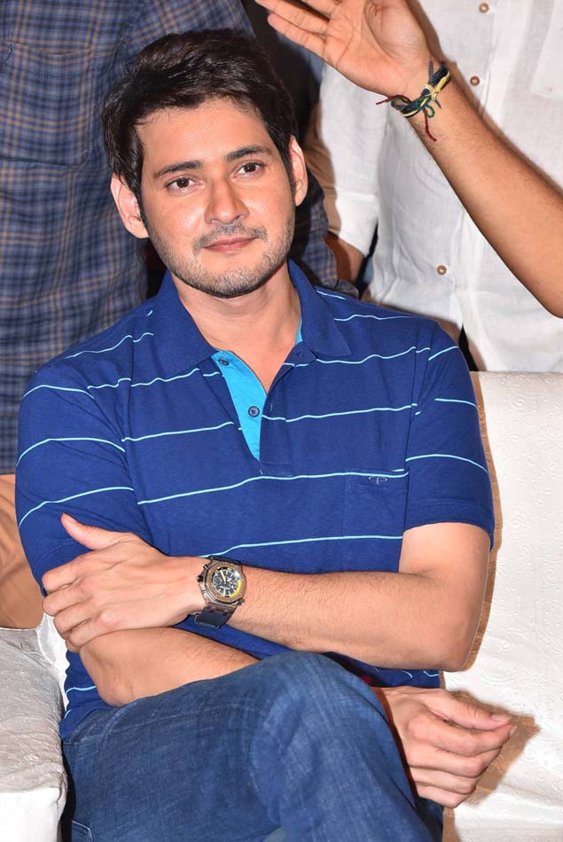 Mahesh Babu - Mahesh Babu Maharshi Function - HD Wallpaper 