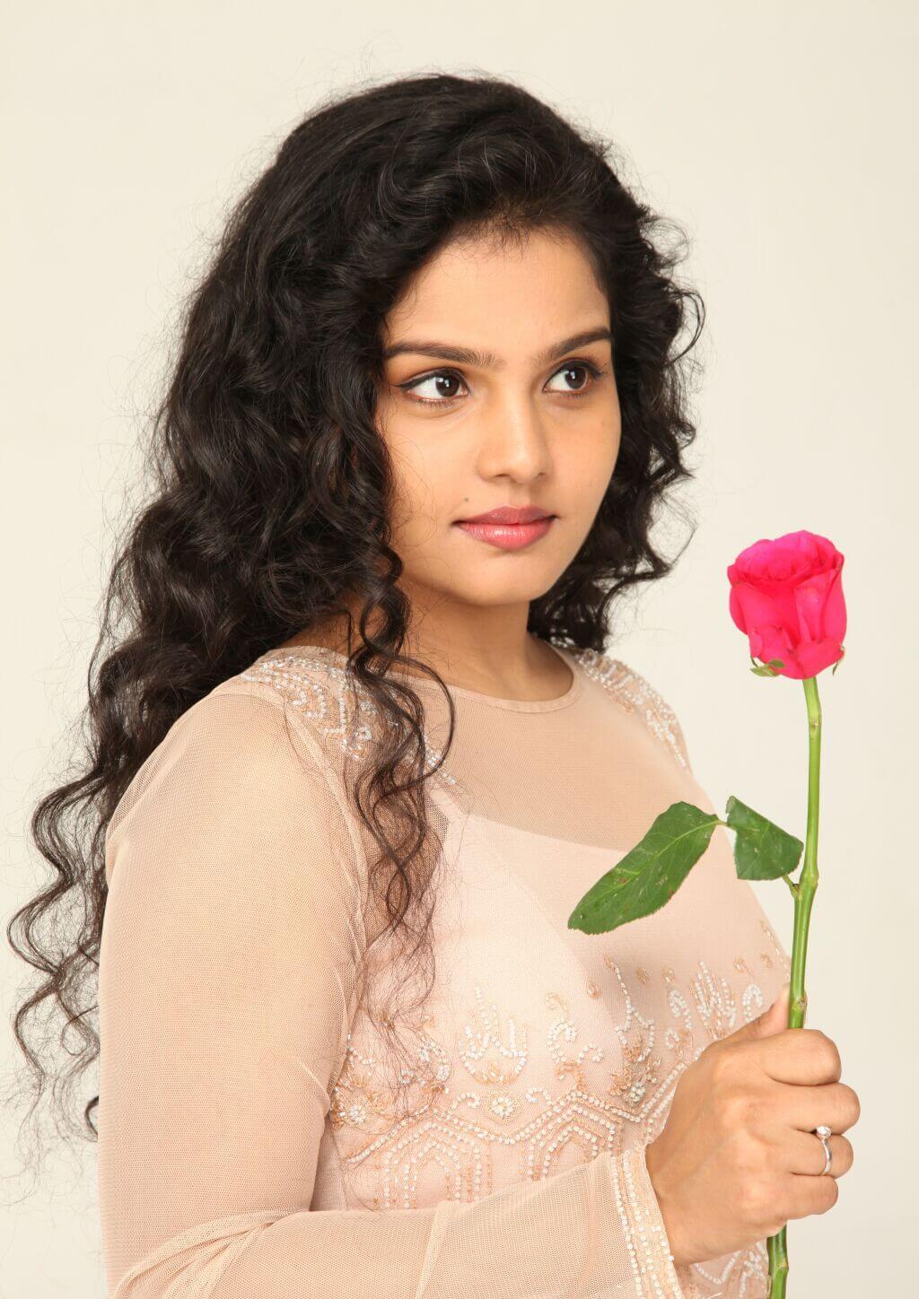 Shanvi South Actress Photos 05 High Resolution Images - Tamil Movies Unnodu  Ka - 1024x1448 Wallpaper 
