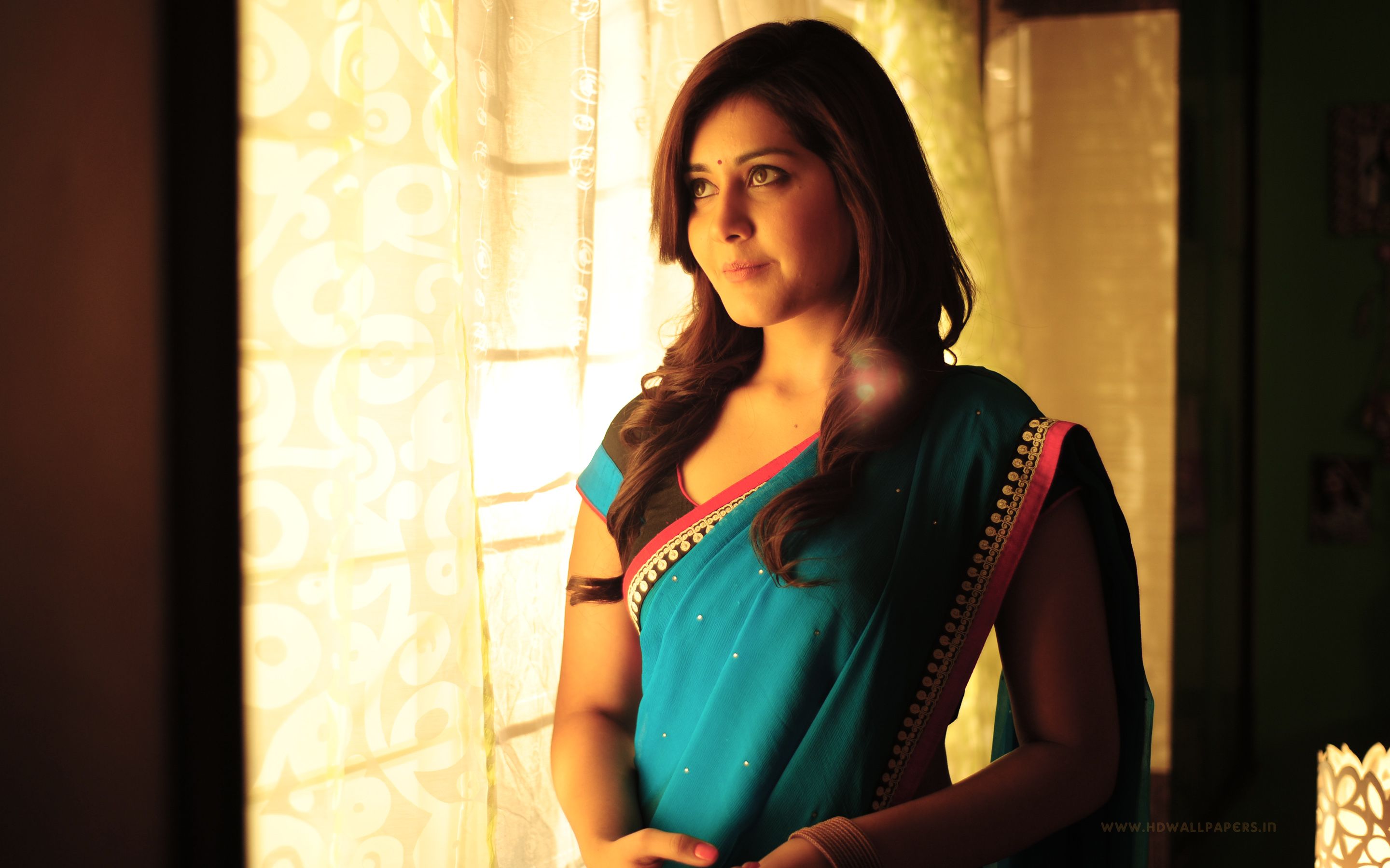Rashi Khanna Hd - HD Wallpaper 