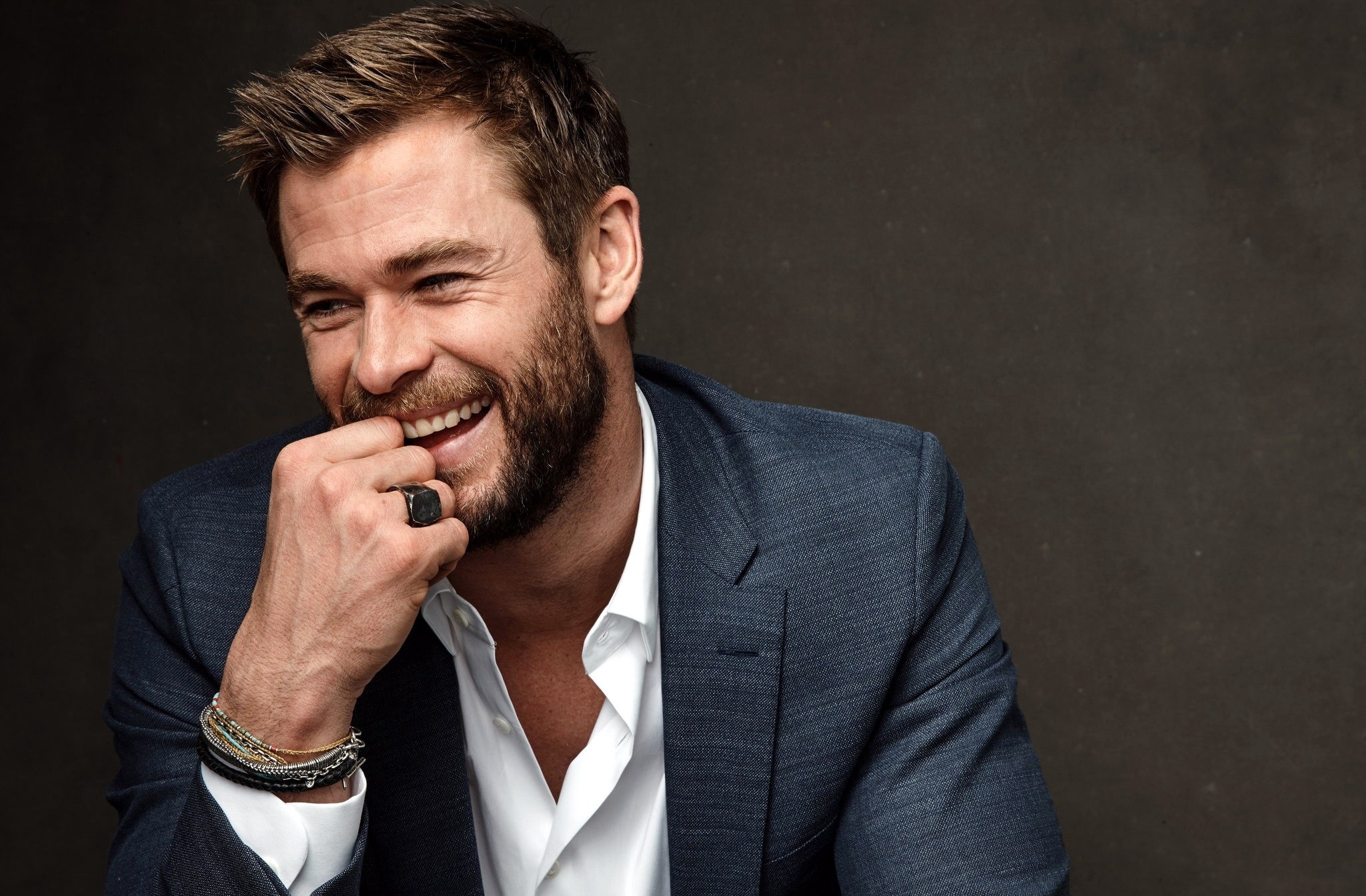 Wallpaper Of Actor, Australian, Beard, Chris Hemsworth, - Chris Hemsworth - HD Wallpaper 
