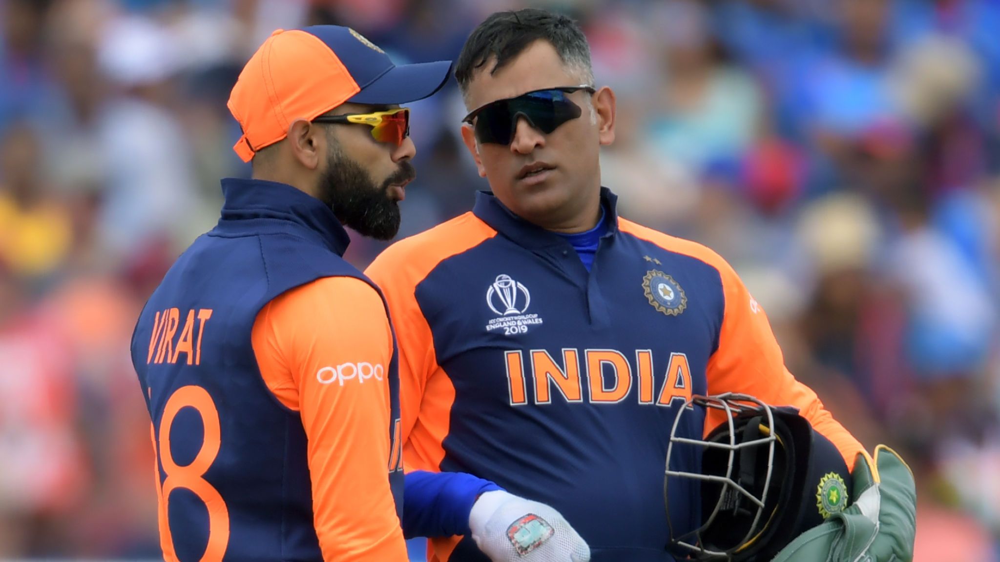 Virat Kohli And Ms Dhoni Are Aiming To Lead India Into - Ms Dhoni And Virat Kohli - HD Wallpaper 