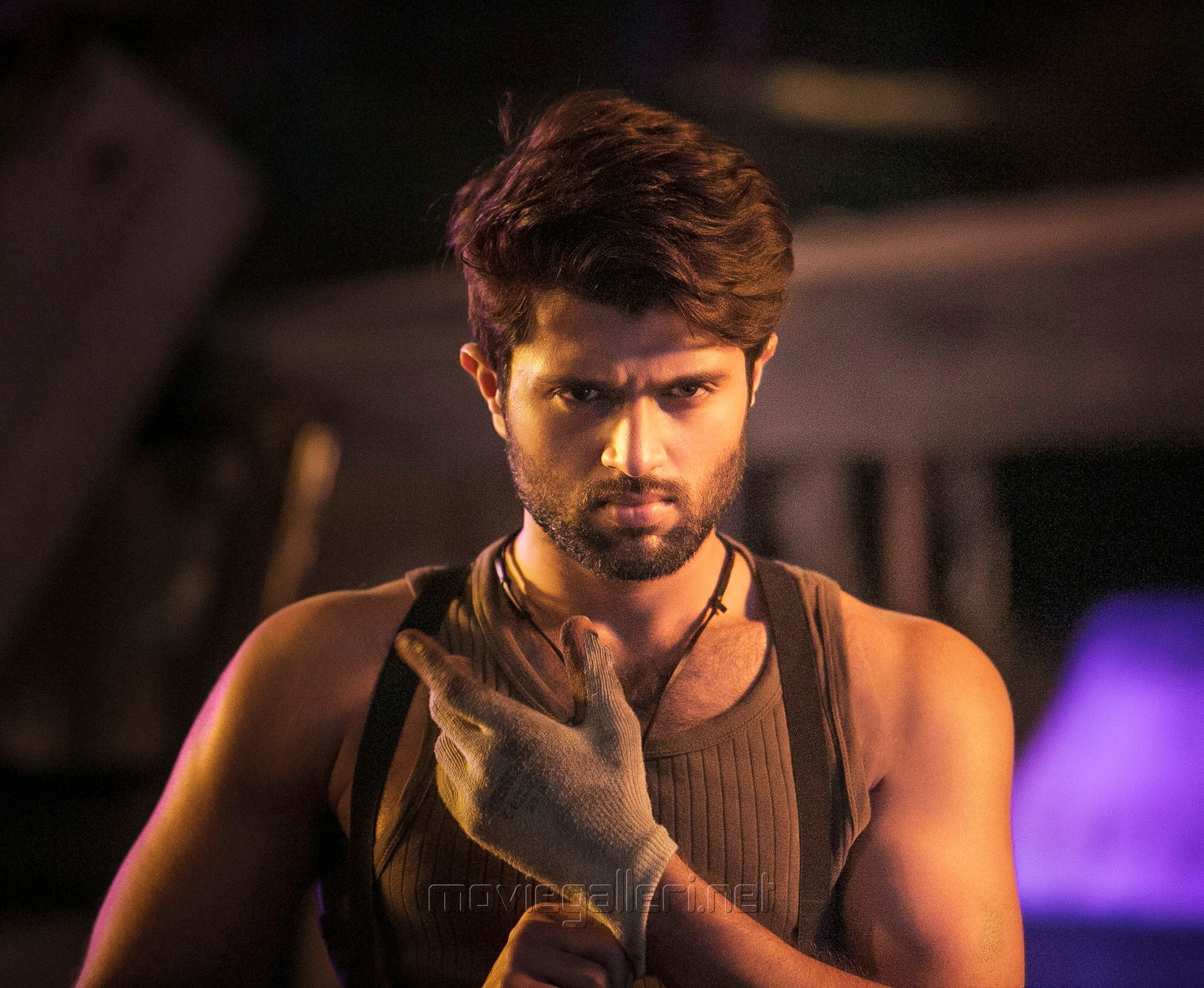 Vijay Devarakonda Taxiwala Movie Hd Images - Vijay Devarakonda In Taxiwala - HD Wallpaper 