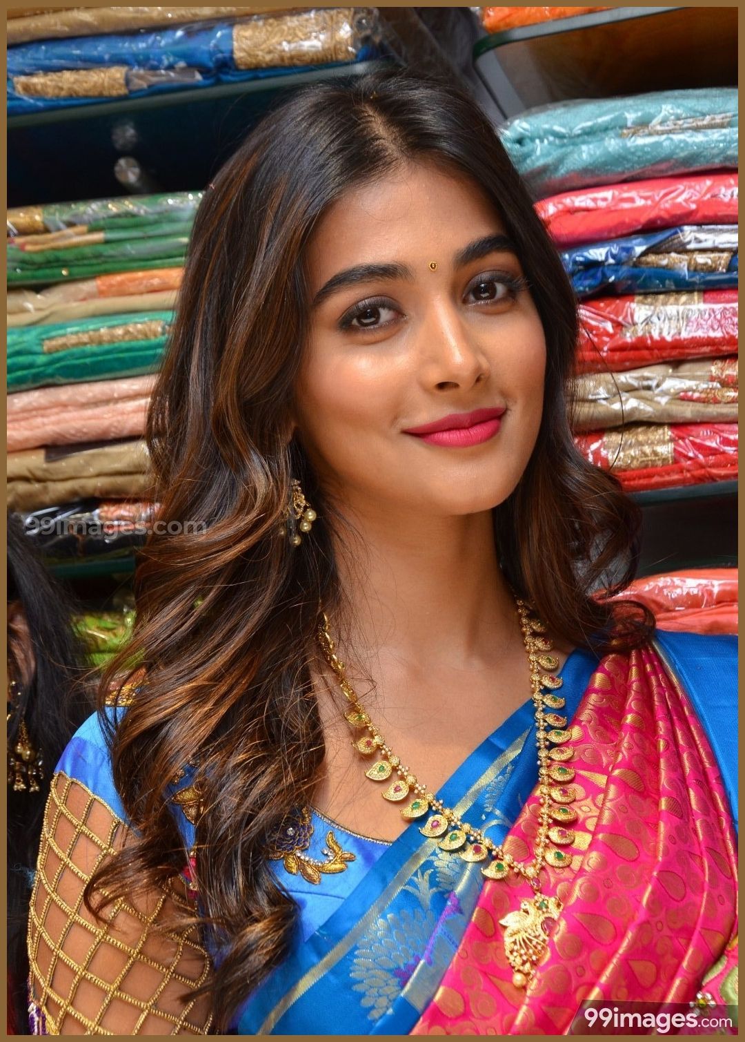 Download Pooja Hegde Images Hd - HD Wallpaper 