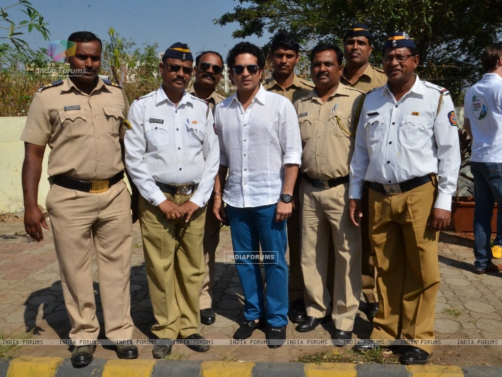 Police Officer - HD Wallpaper 