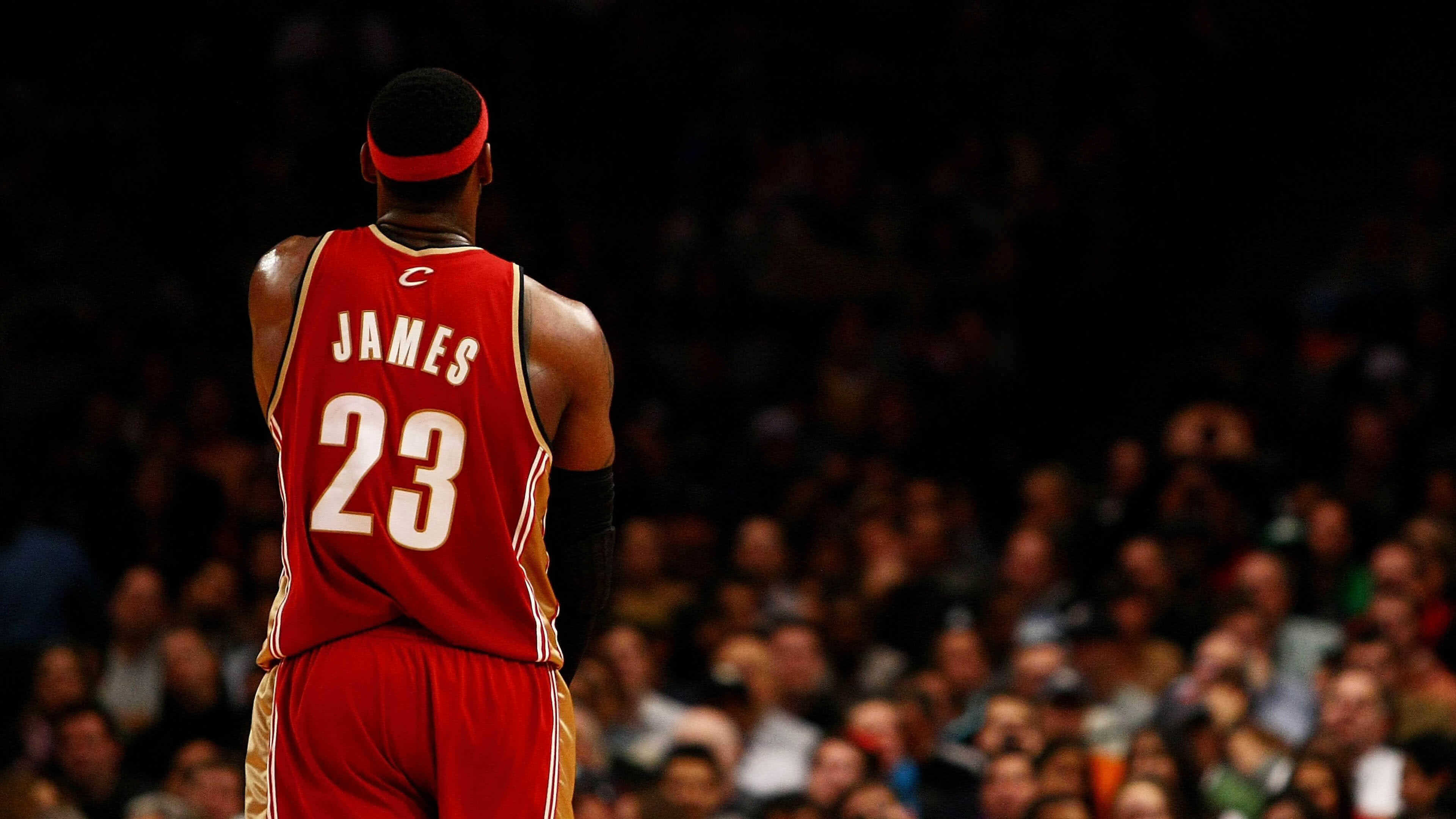 Lebron James Basketball Uhd 4k Wallpaper - Lebron James Wallpaper 4k - HD Wallpaper 