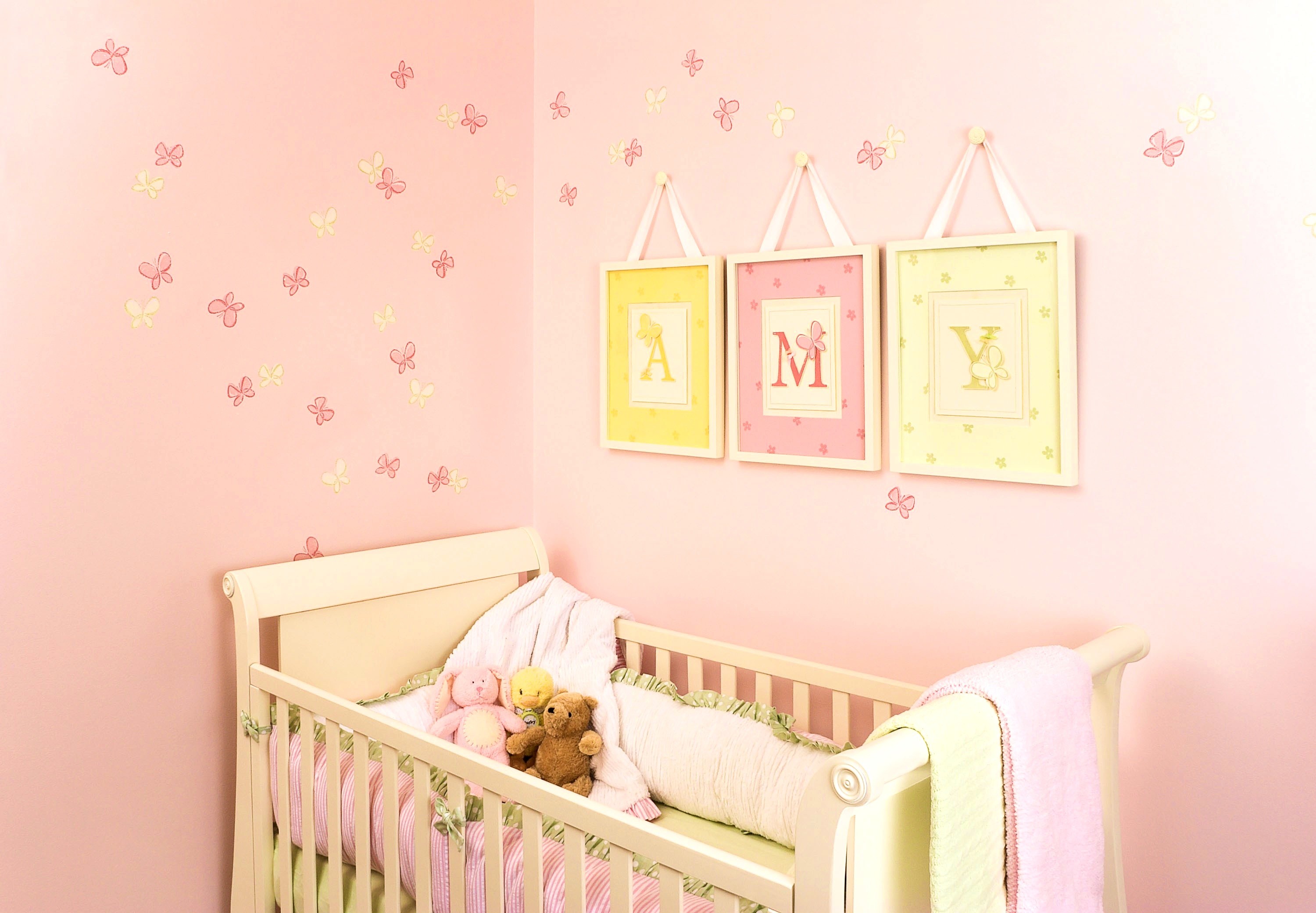 Wall Borders For Girls Room - Quarto De Bebe Borboletas - HD Wallpaper 