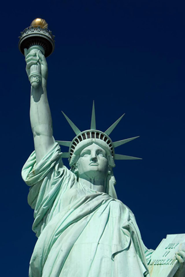 Statue Of Liberty Wallpaper - Statue Of Liberty - HD Wallpaper 