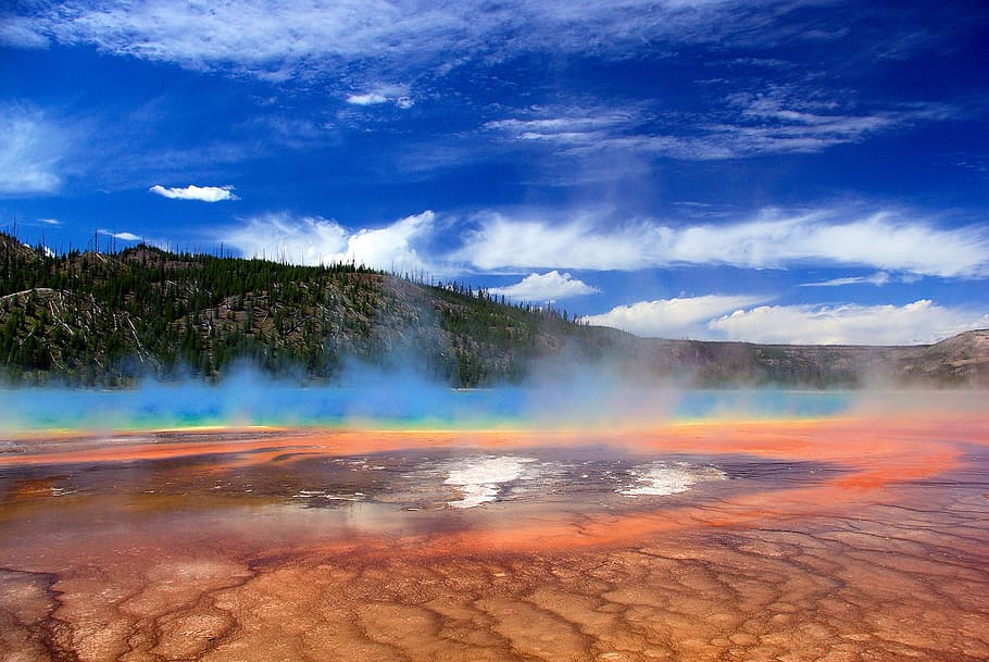 Vapors Over Grand Prismatic Spring, Thermal, Yellowstone, - Yellowstone Ubicacion - HD Wallpaper 